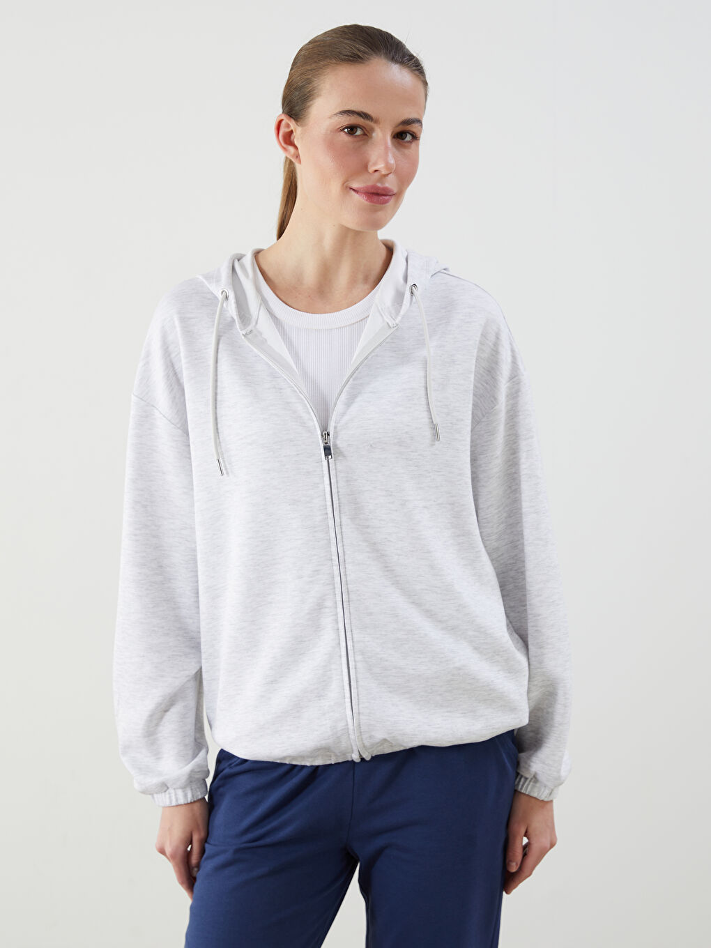 LCWAIKIKI Classic Hooded Oversize Women's Zipper Sweatshirt -W57958Z8-847