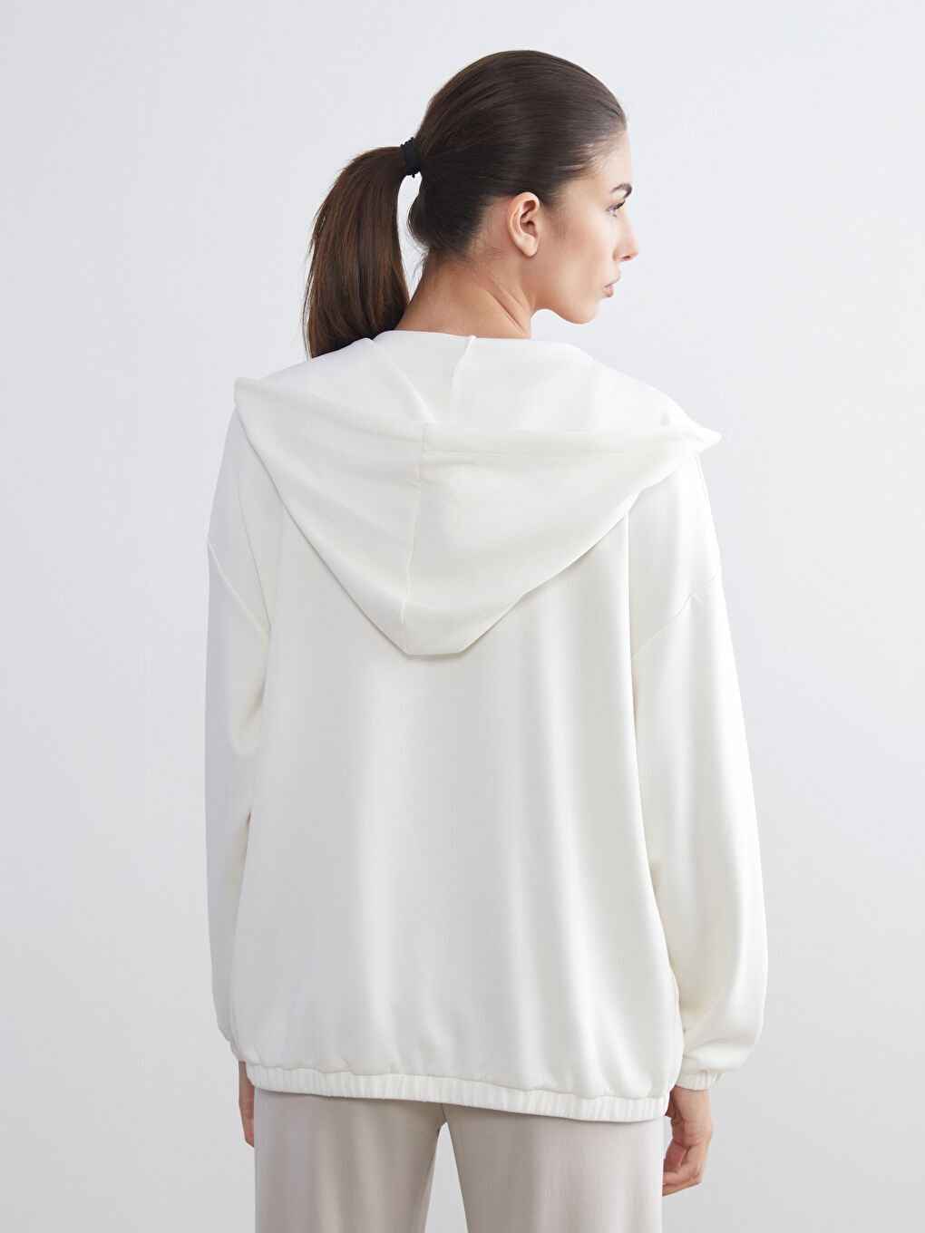 LCWAIKIKI Classic Hooded Oversize Women's Zipper Sweatshirt -W57958Z8-FES