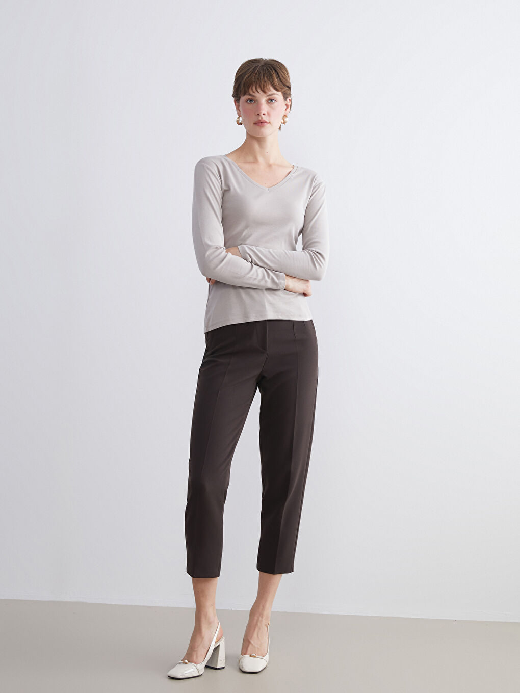 Bej V Yaka Uzun Kollu Kadın Tişört-2