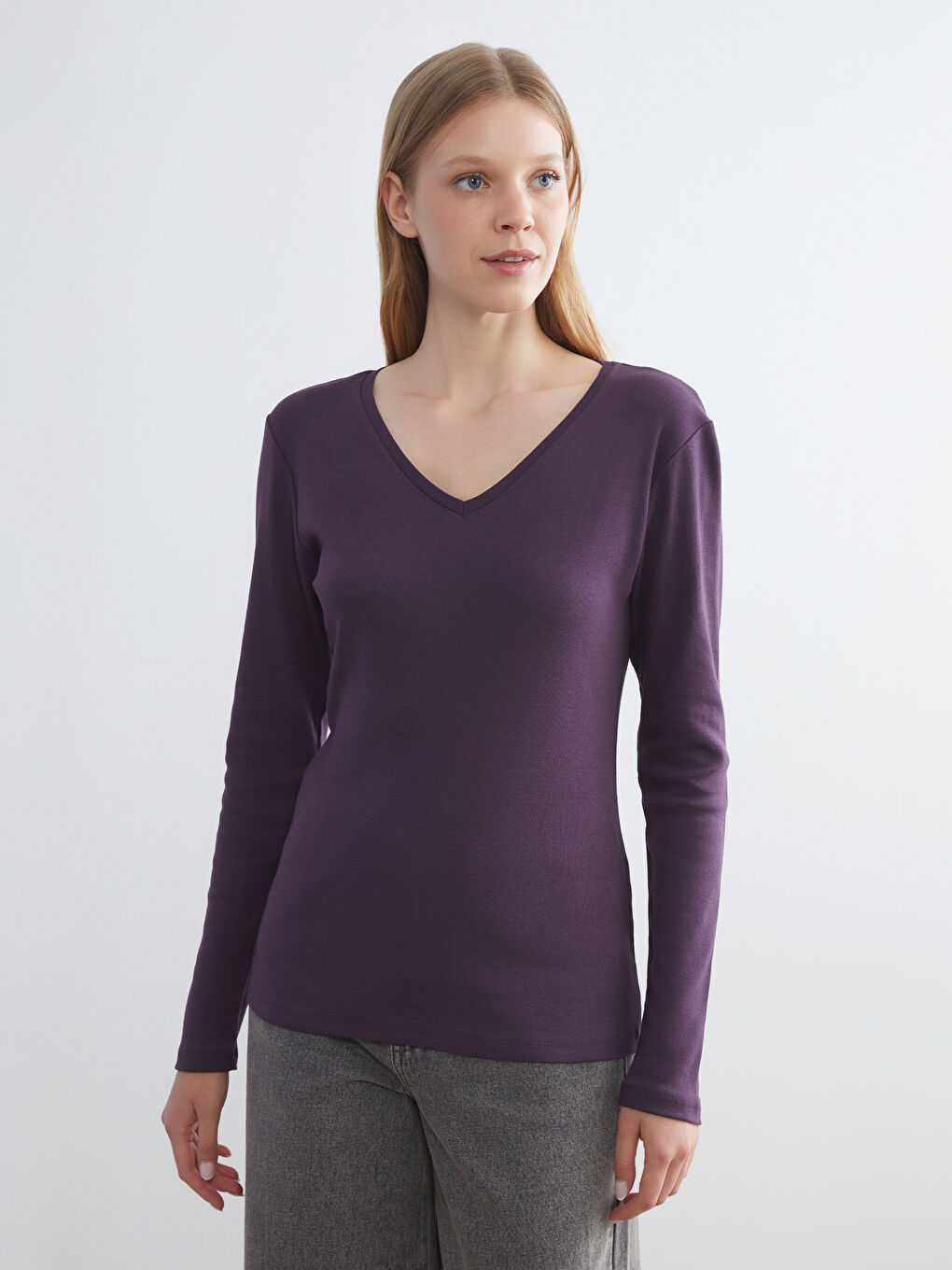 Mürdüm V Yaka Uzun Kollu Kadın Tişört