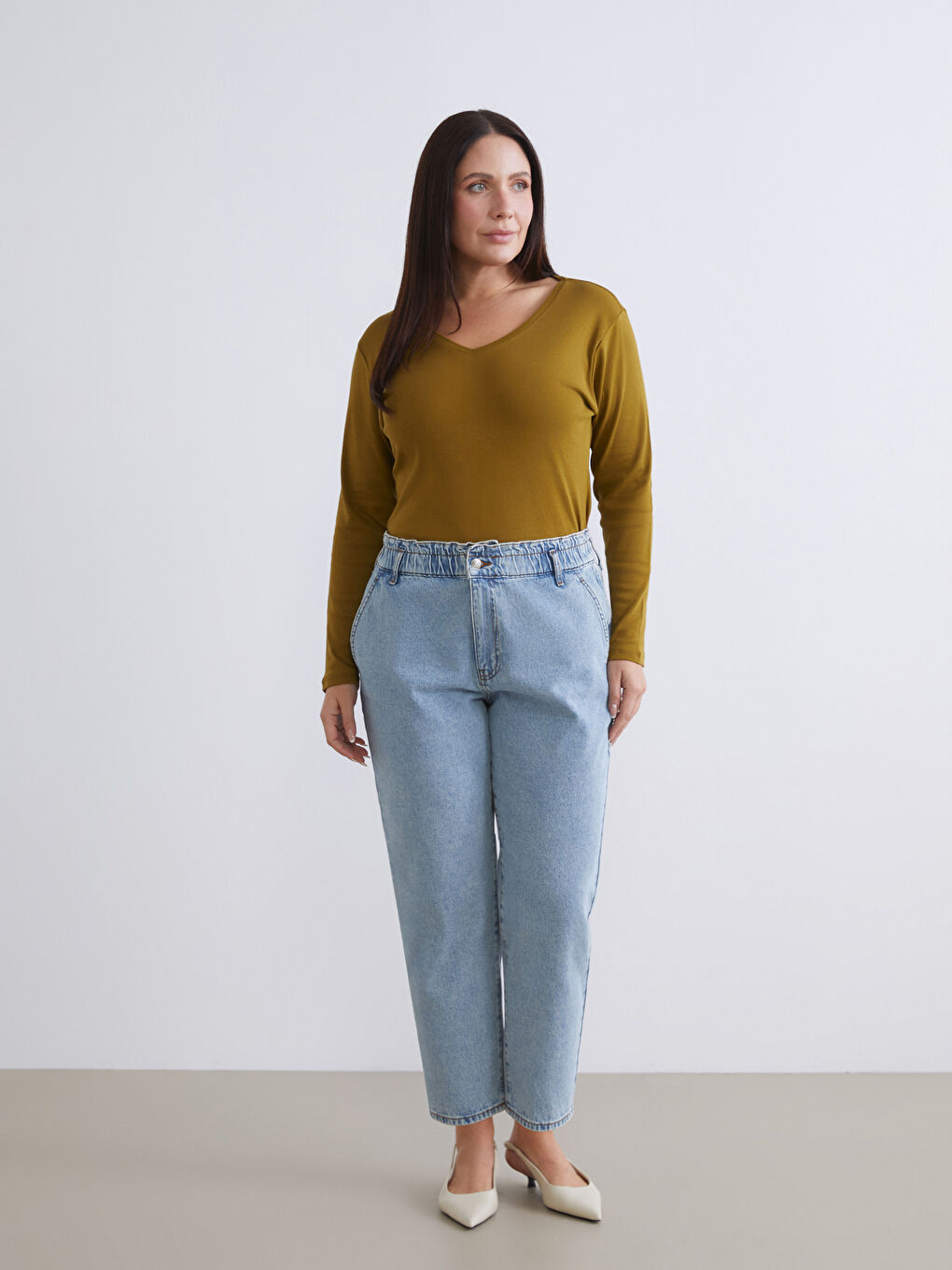 Yeşil V Yaka Uzun Kollu Kadın Tişört-5