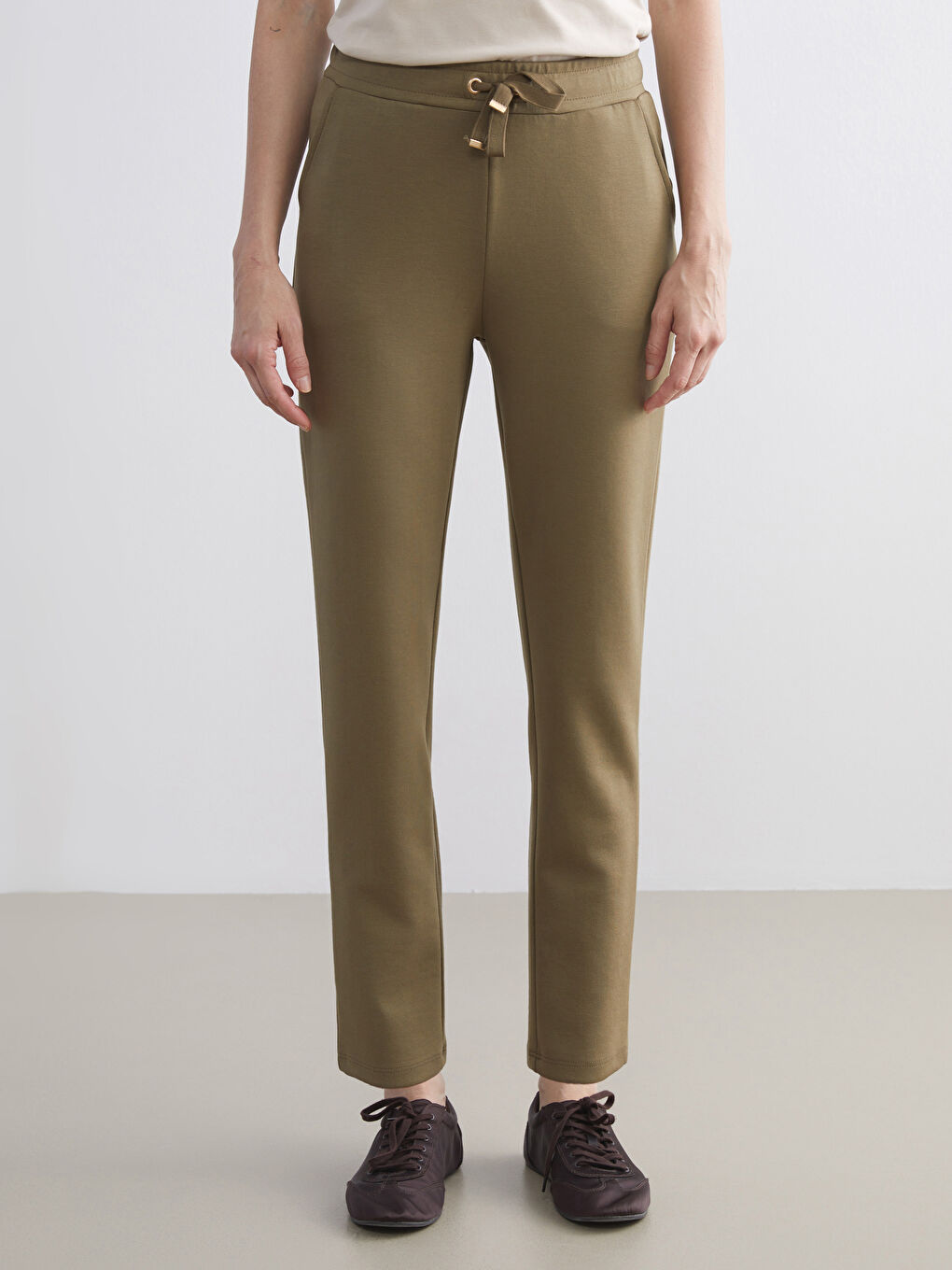 Women's Sweatpants with Elastic Waist-2