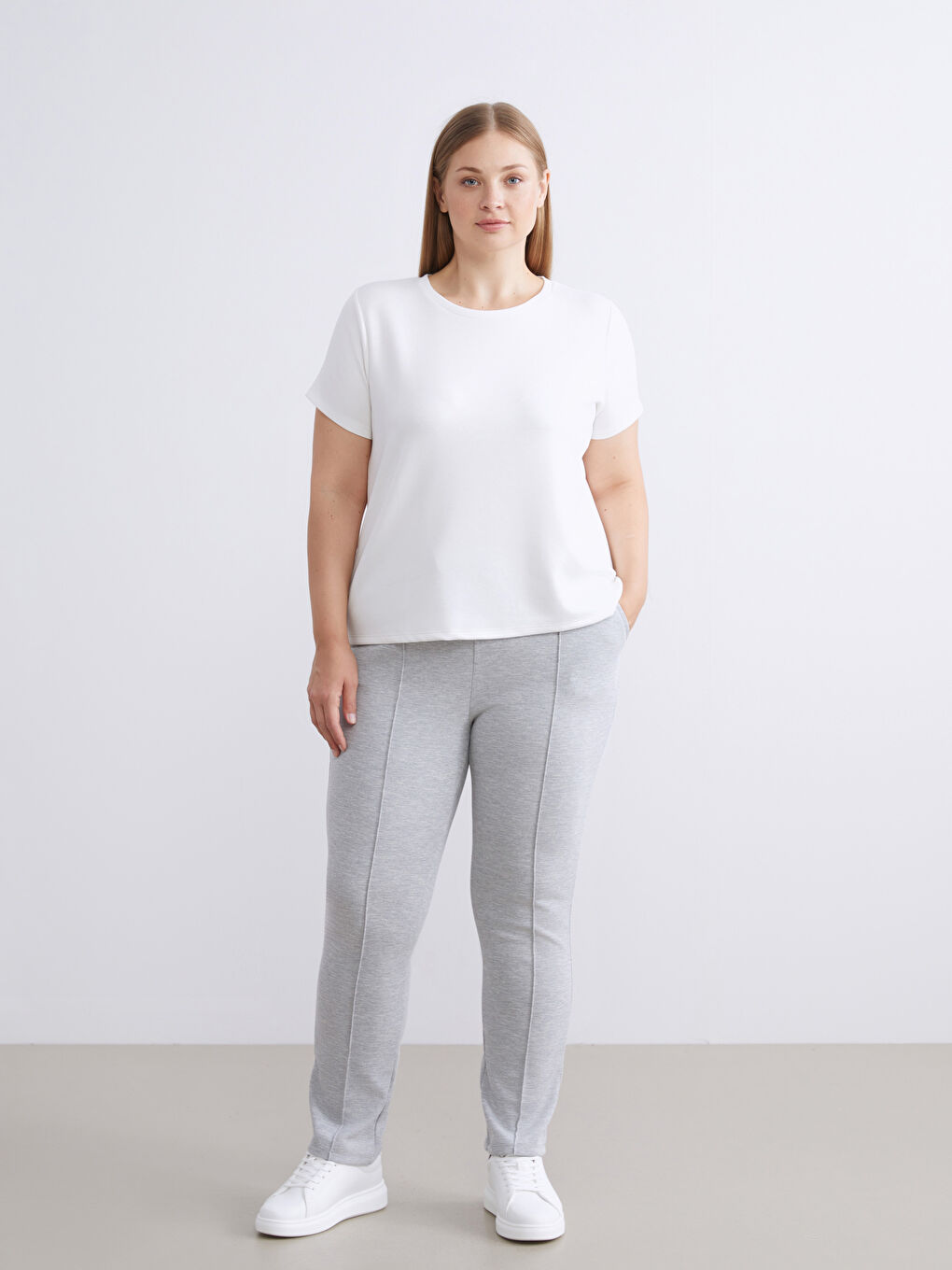 Women's Sweatpants with Elastic Waist-1