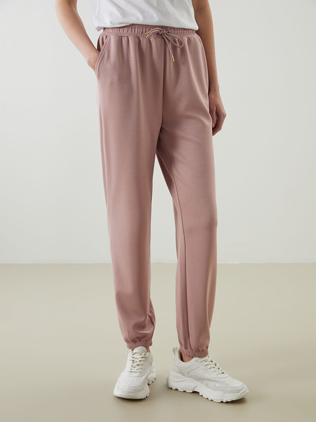 LCWAIKIKI Classic Elasticated Waist Women's Jogger Sweatpants -W57966Z8-GJR