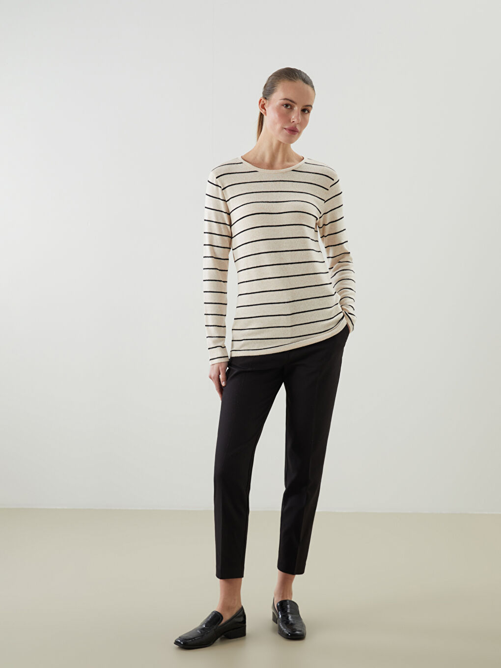 LCWAIKIKI Basic Crew Neck Striped Women's T-Shirt -W57972Z8-LFC