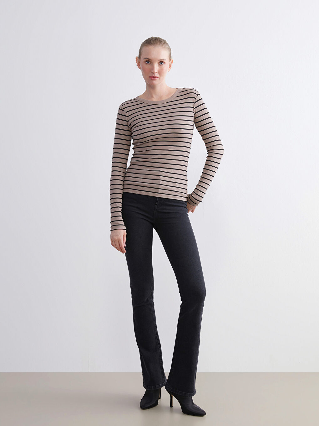 Bej Bisiklet Yaka Çizgili Kadın Body-2