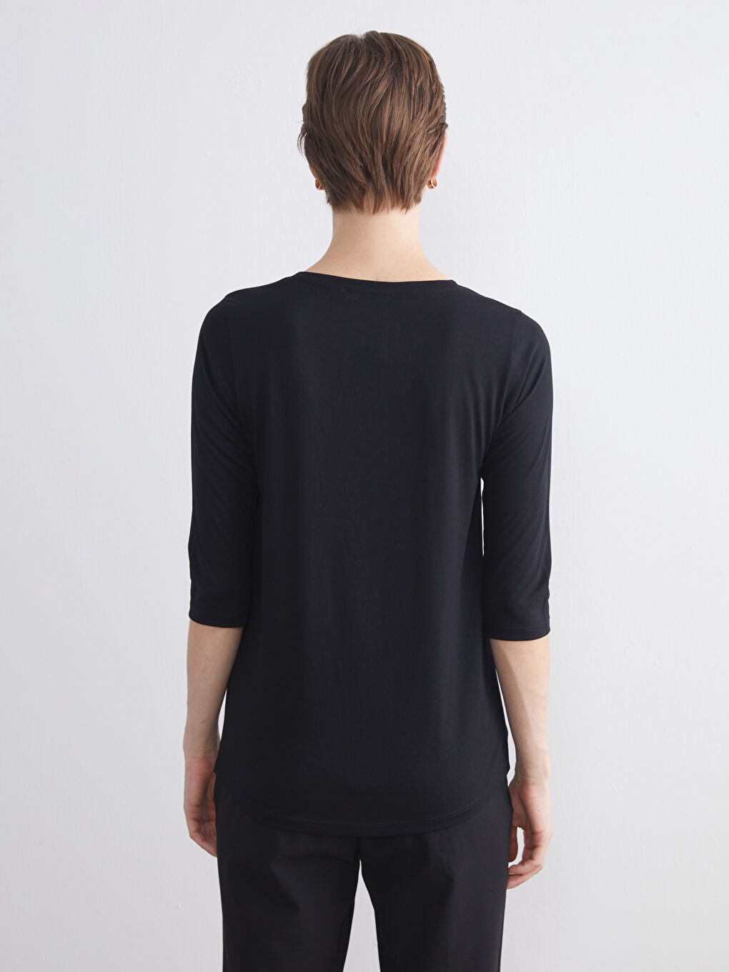 Siyah Bisiklet Yaka Pul İşlemeli Bluz-4