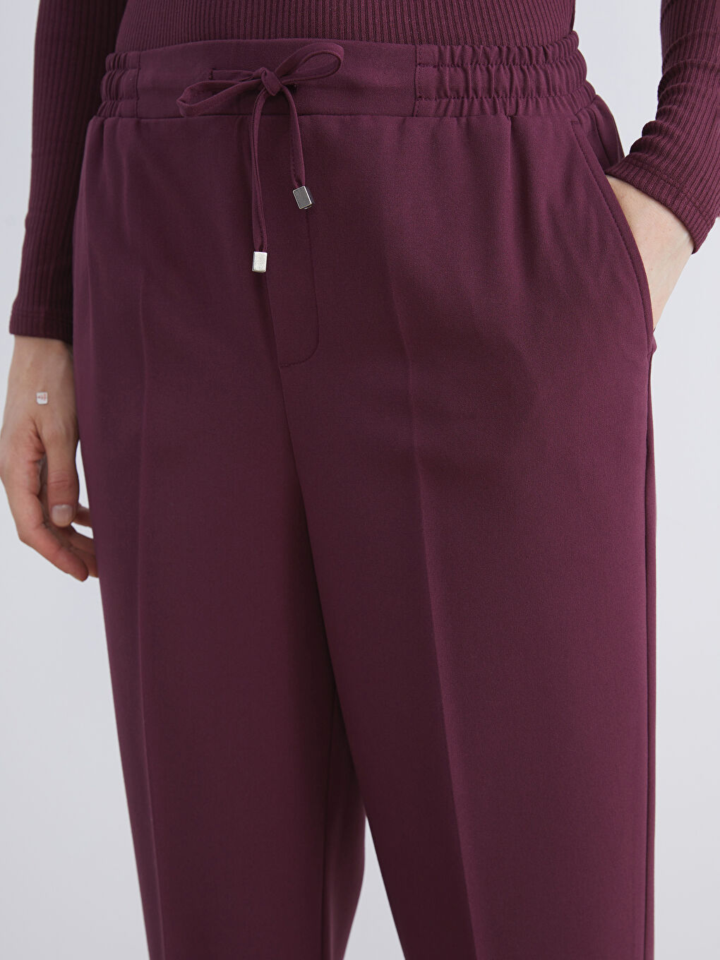 Elastic Waist Carrot Fit Women's Trousers-2