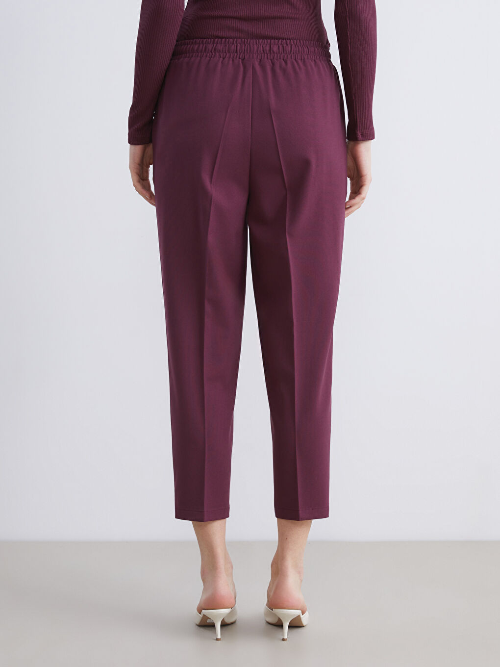 Elastic Waist Carrot Fit Women's Trousers-3