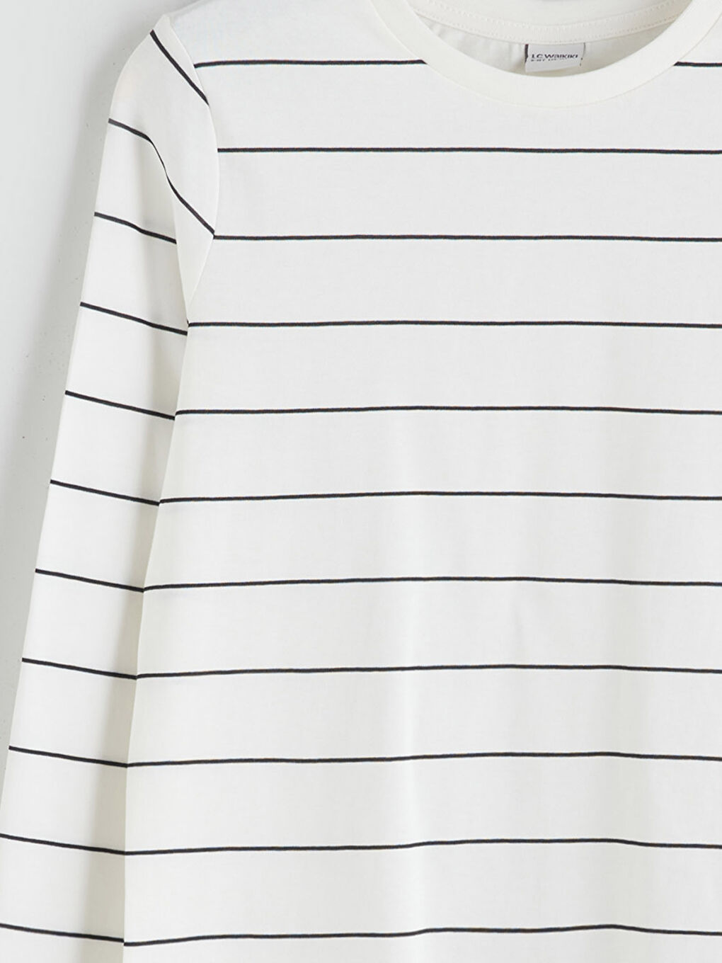 Siyah Bisiklet Yaka Çizgili Kız Çocuk Tişört-2