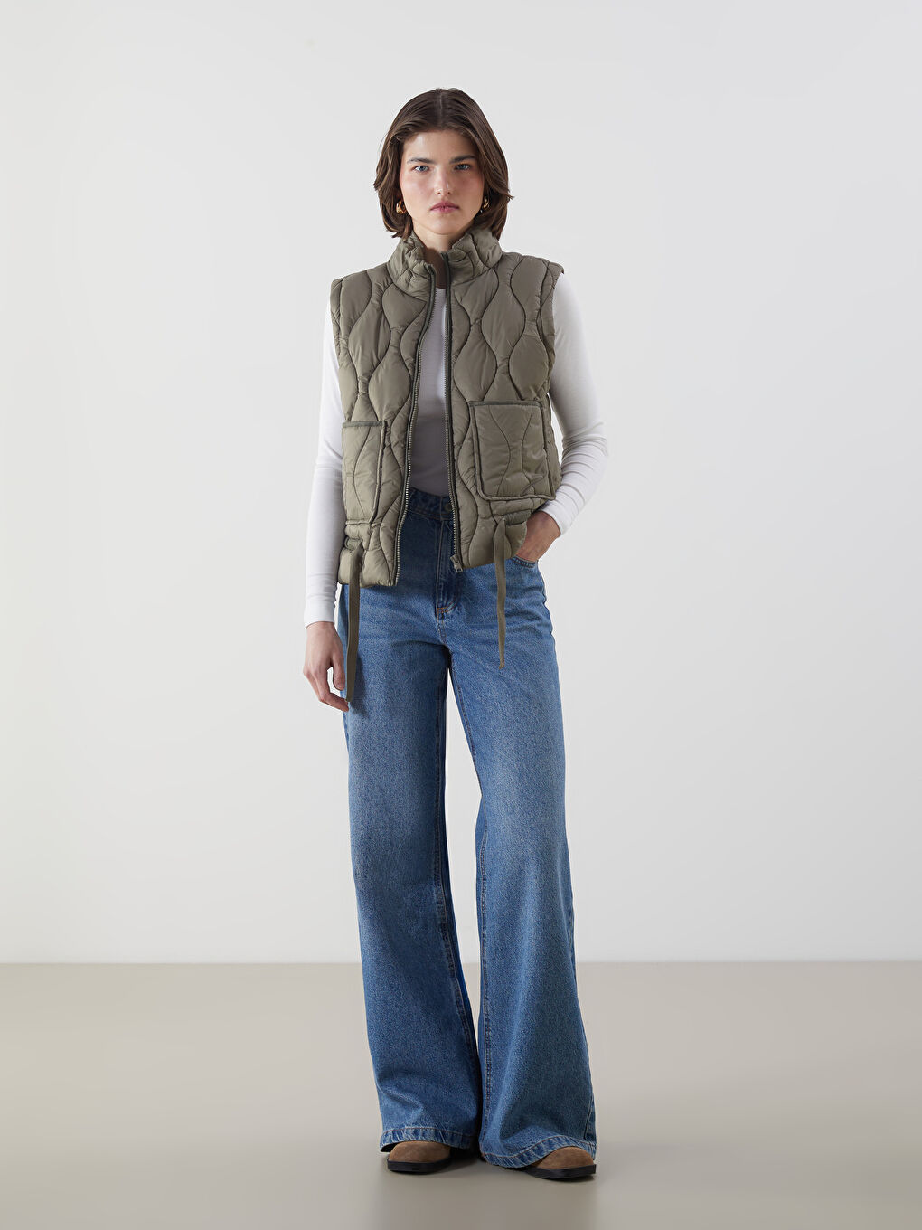 Haki Dik Yaka Kapitone Oversize Kadın Şişme Yelek-1