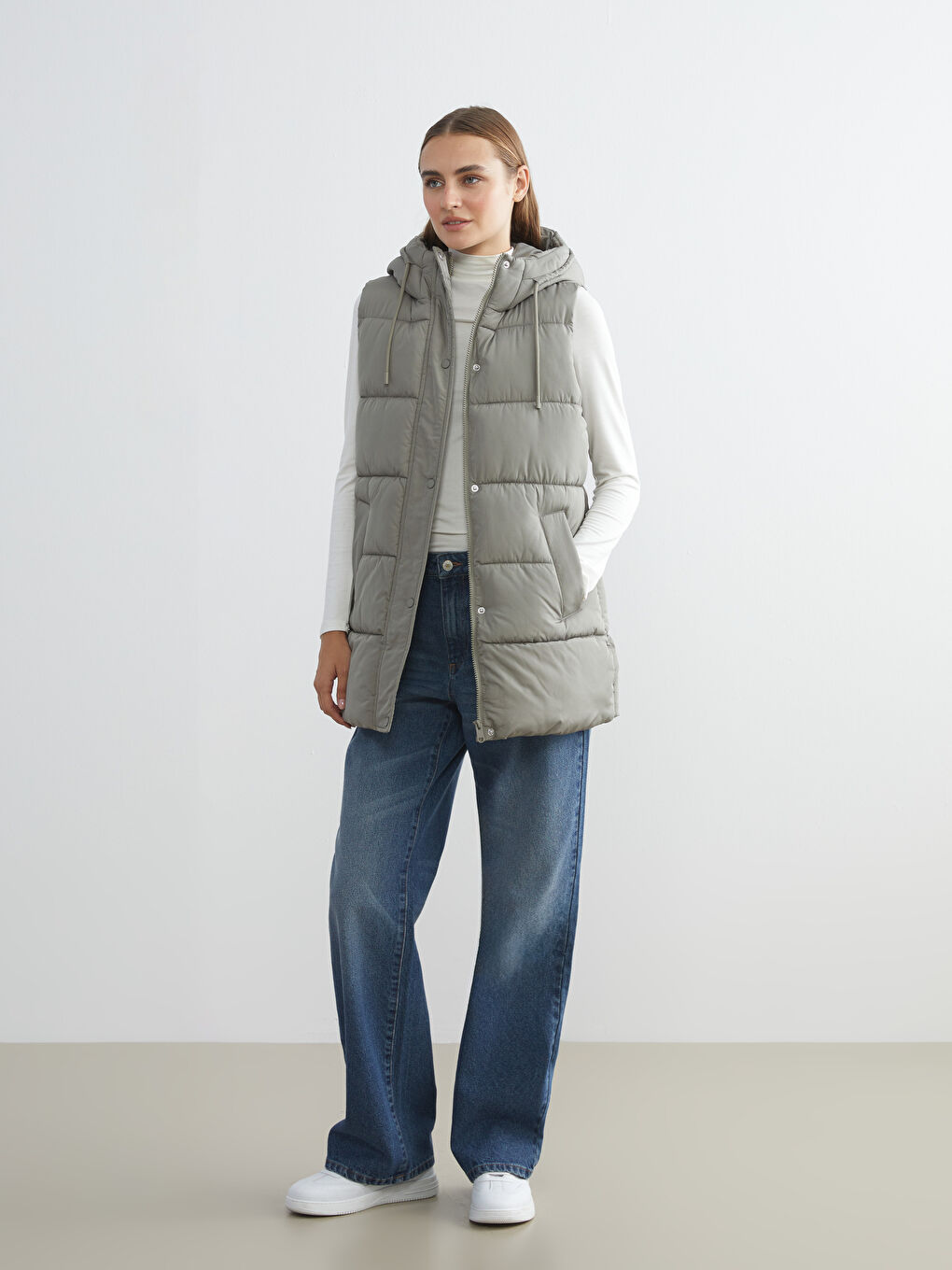 Haki Kapüşonlu Kadın Şişme Yelek-1