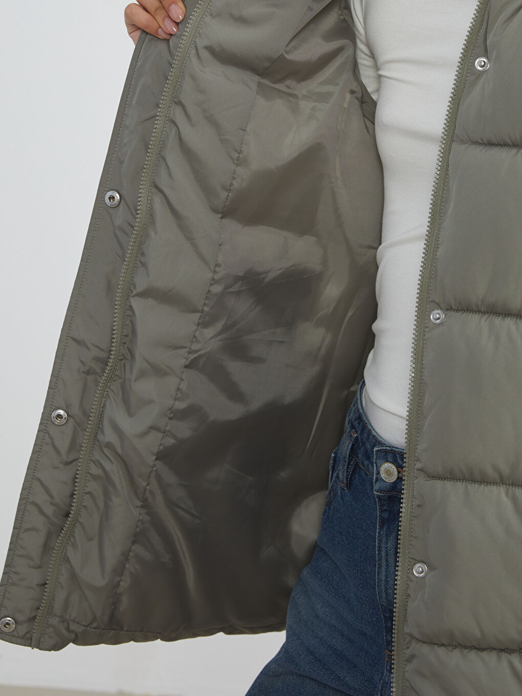 Haki Kapüşonlu Kadın Şişme Yelek-3