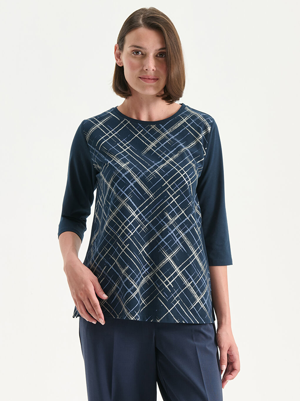 LCW Grace Crew Neck Patterned Blouse -W58176Z8-E1J