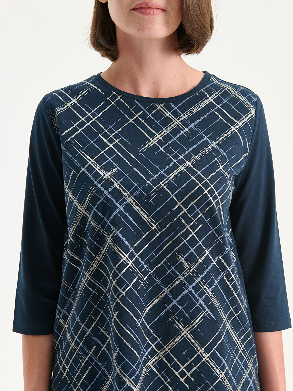 LCW Grace Crew Neck Patterned Blouse -W58176Z8-E1J