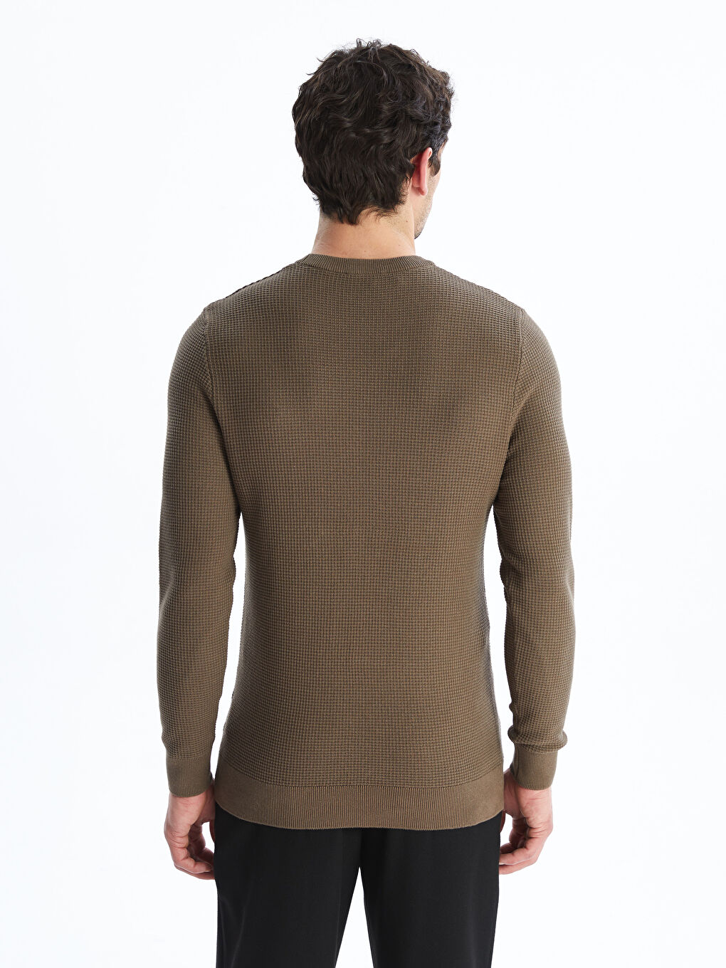 Crew Neck Checkered Men's Knit Sweater-3