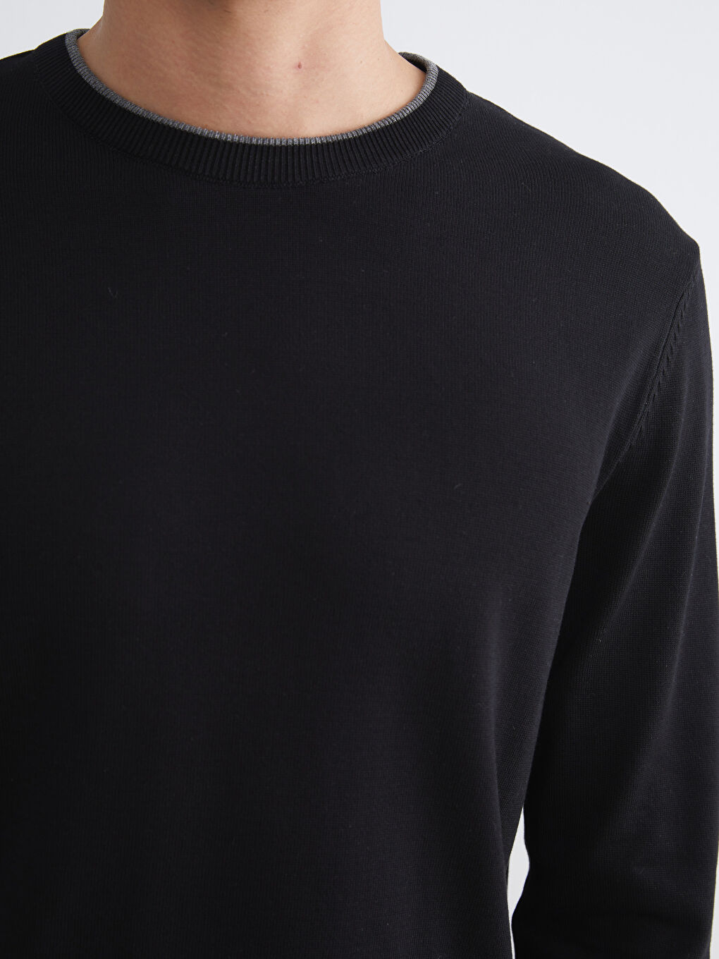 Siyah Bisiklet Yaka Erkek Triko Kazak-2