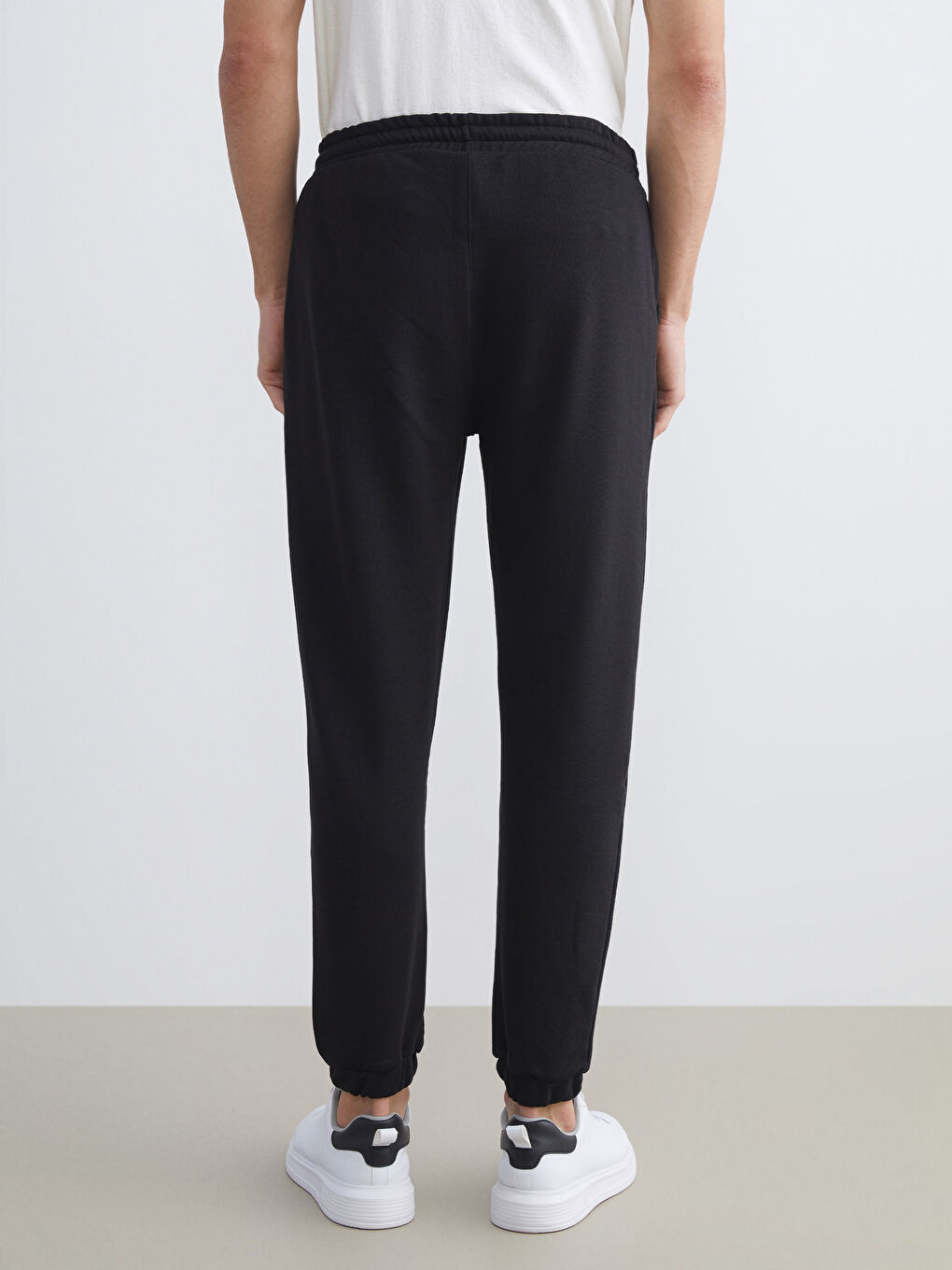 Standard Fit Men's Jogger Sweatpants-3