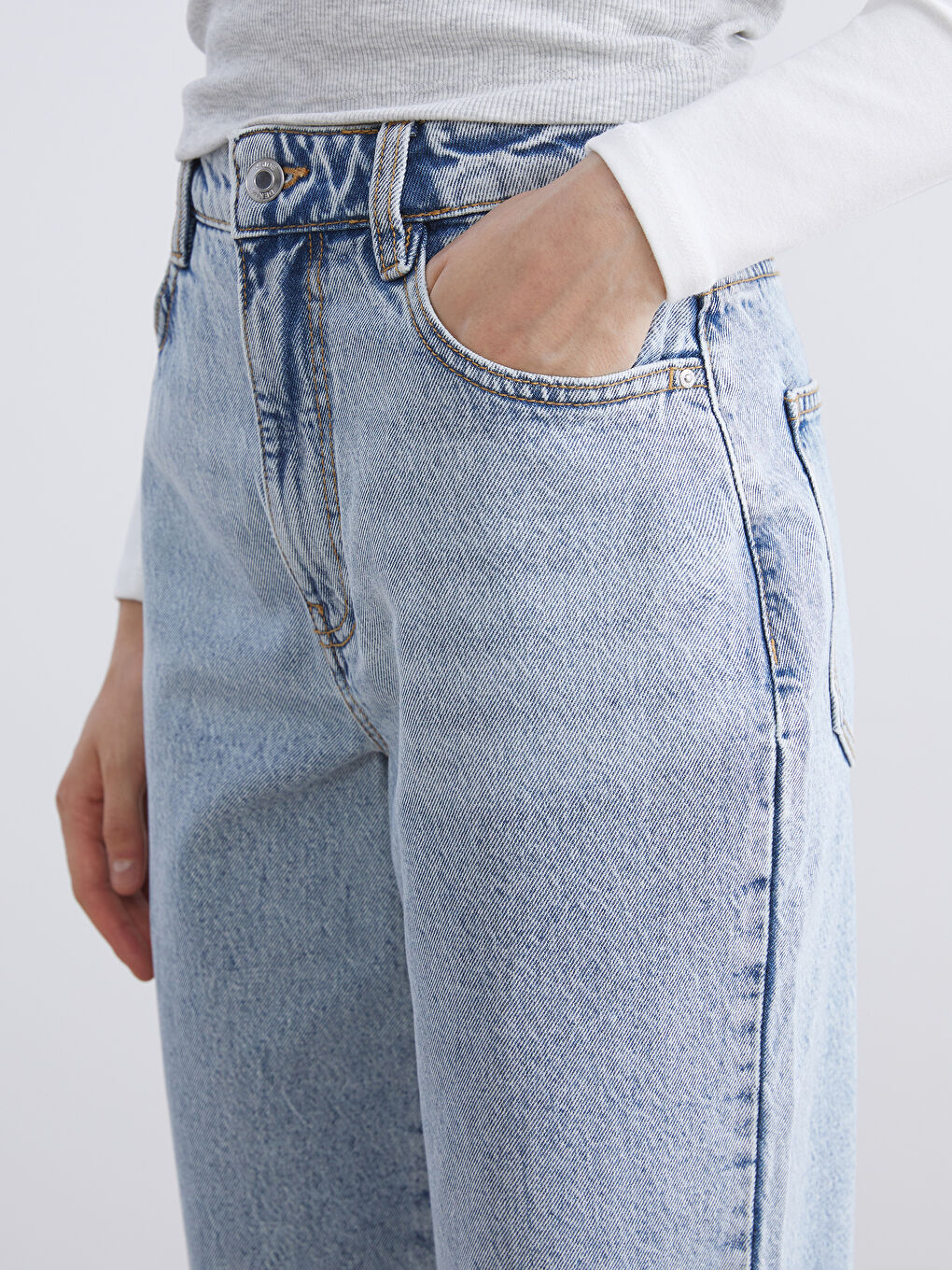 XSIDE Straight Fit Women's Jeans -W58315Z8-S54