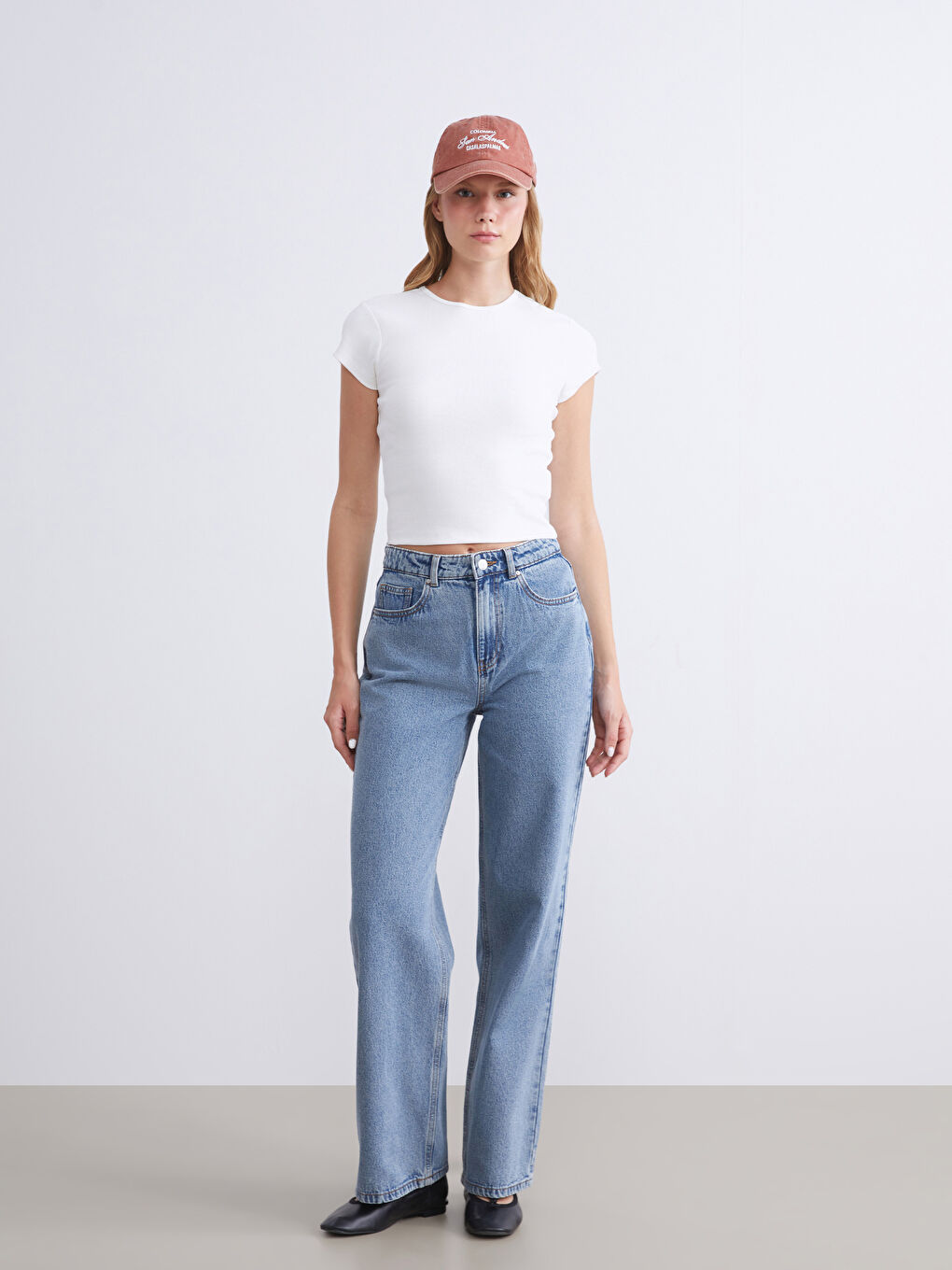 Straight Fit Women's Jeans