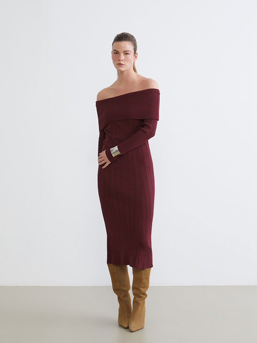 Kırmızı Kayık Yaka Triko Elbise-1