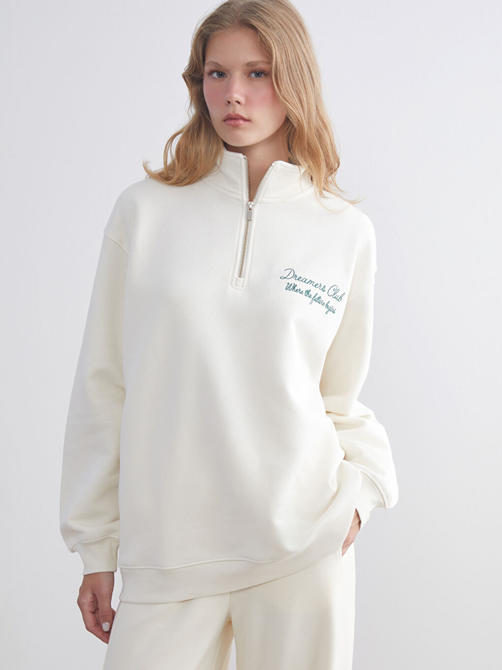 XSIDE Funnel Neck Embroidered Oversize Women's Thick Sweatshirt -W58355Z8-YSB