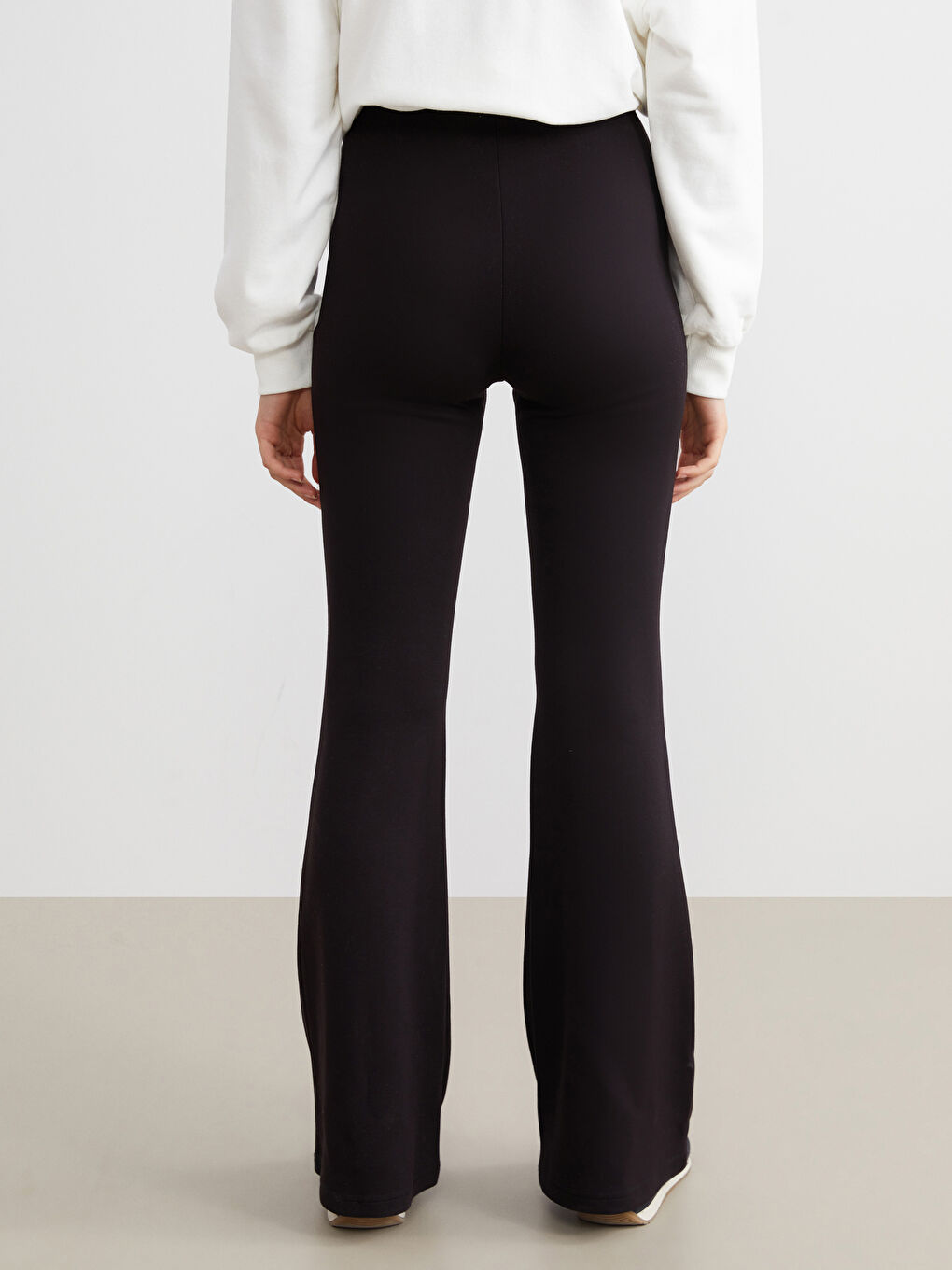 Elasticated Waist Flared Women's Leggings-3