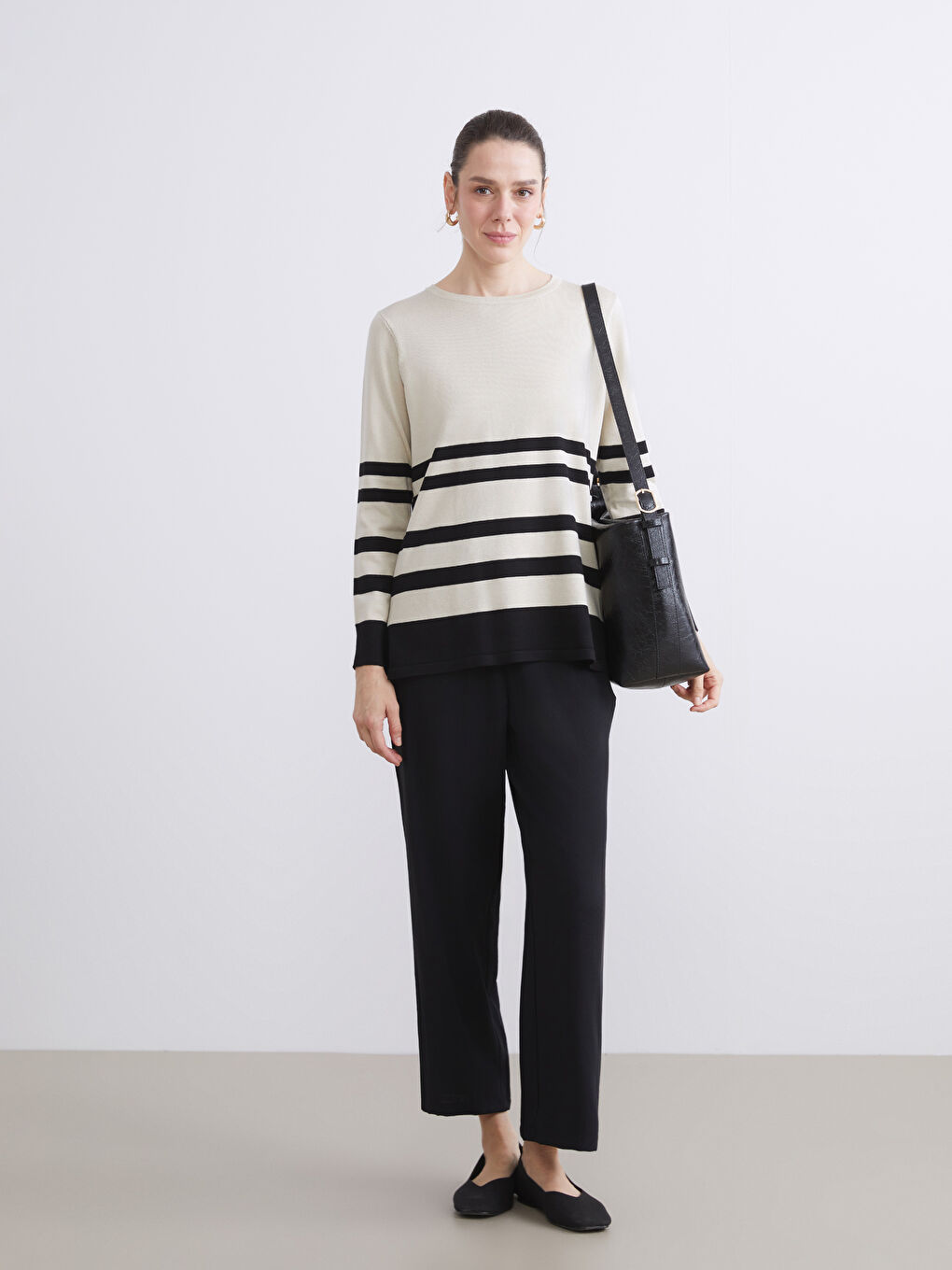 Crew Neck Striped Women's Knitwear Sweater-1