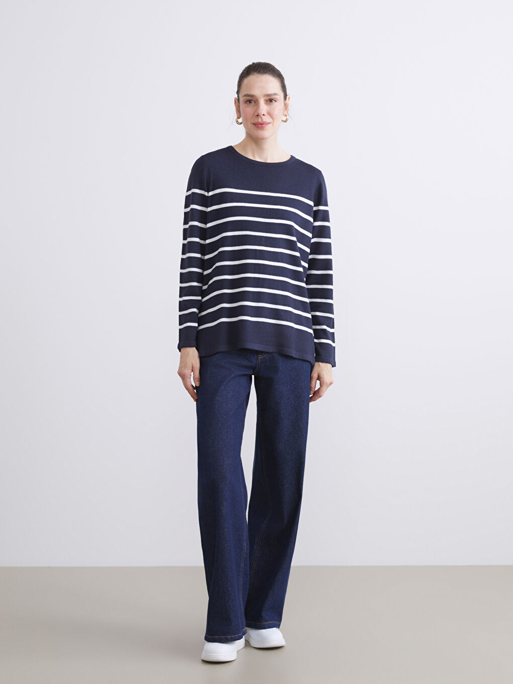 Crew Neck Striped Women's Knitwear Sweater-2