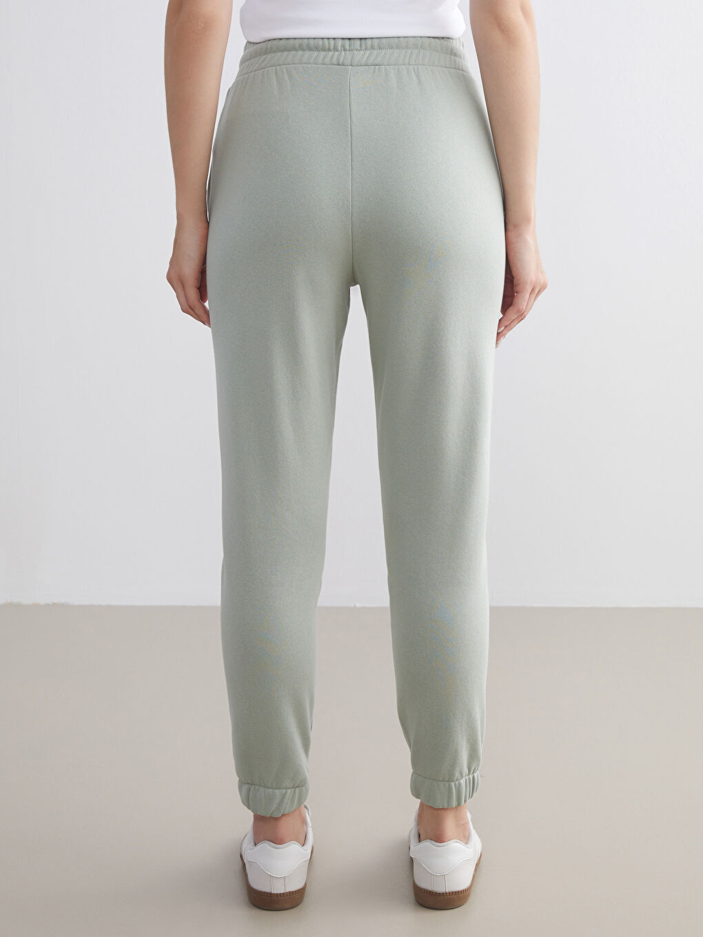 Elasticated Waist Women's Jogger Sweatpants-3