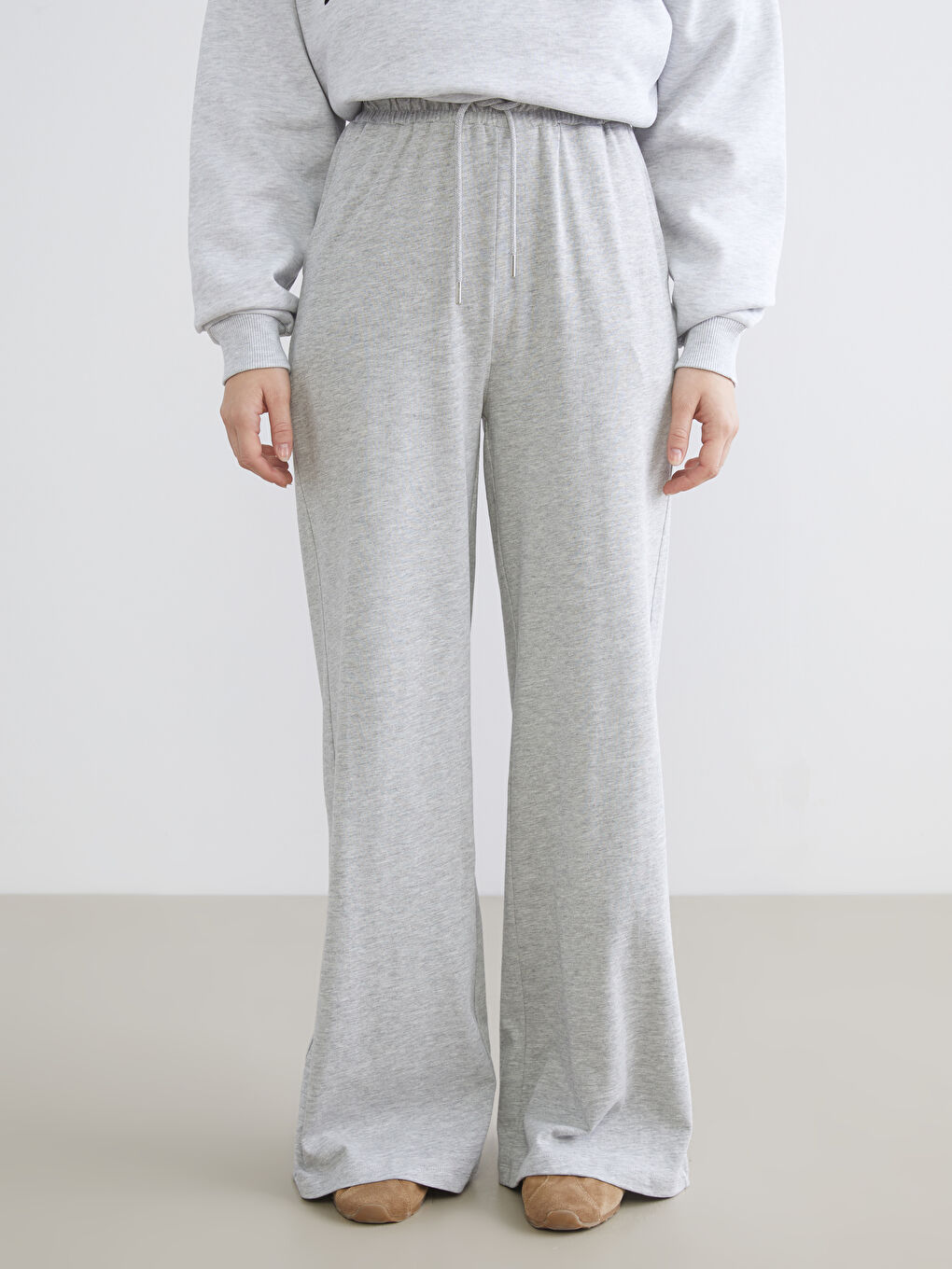 Women's Sweatpants with Elastic Waist-1