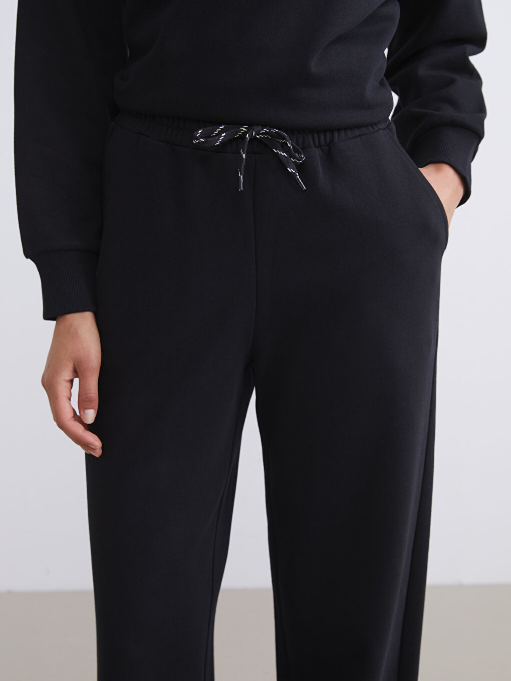 Elasticated Waist Women's Thick Sweatpants-2