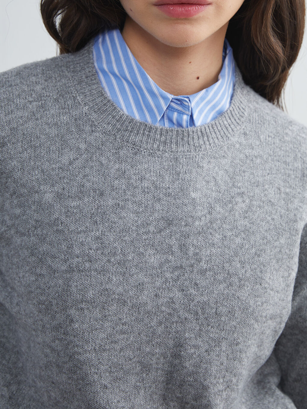 Crew Neck Women's Knitwear Sweater-2