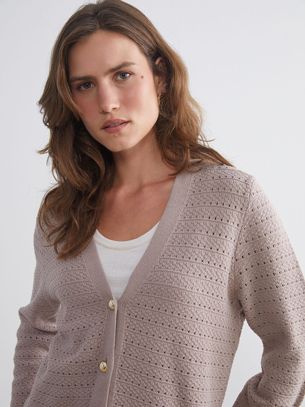 LCWAIKIKI Classic V-Neck Hole-Knitted Women's Knitwear Cardigan -W58626Z8-FNU