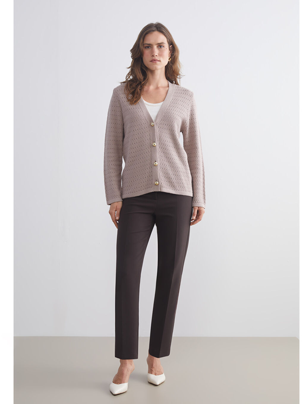 LCWAIKIKI Classic V-Neck Hole-Knitted Women's Knitwear Cardigan -W58626Z8-FNU