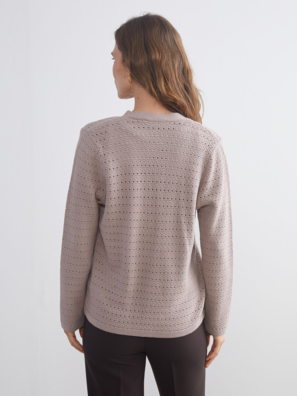 LCWAIKIKI Classic V-Neck Hole-Knitted Women's Knitwear Cardigan -W58626Z8-FNU