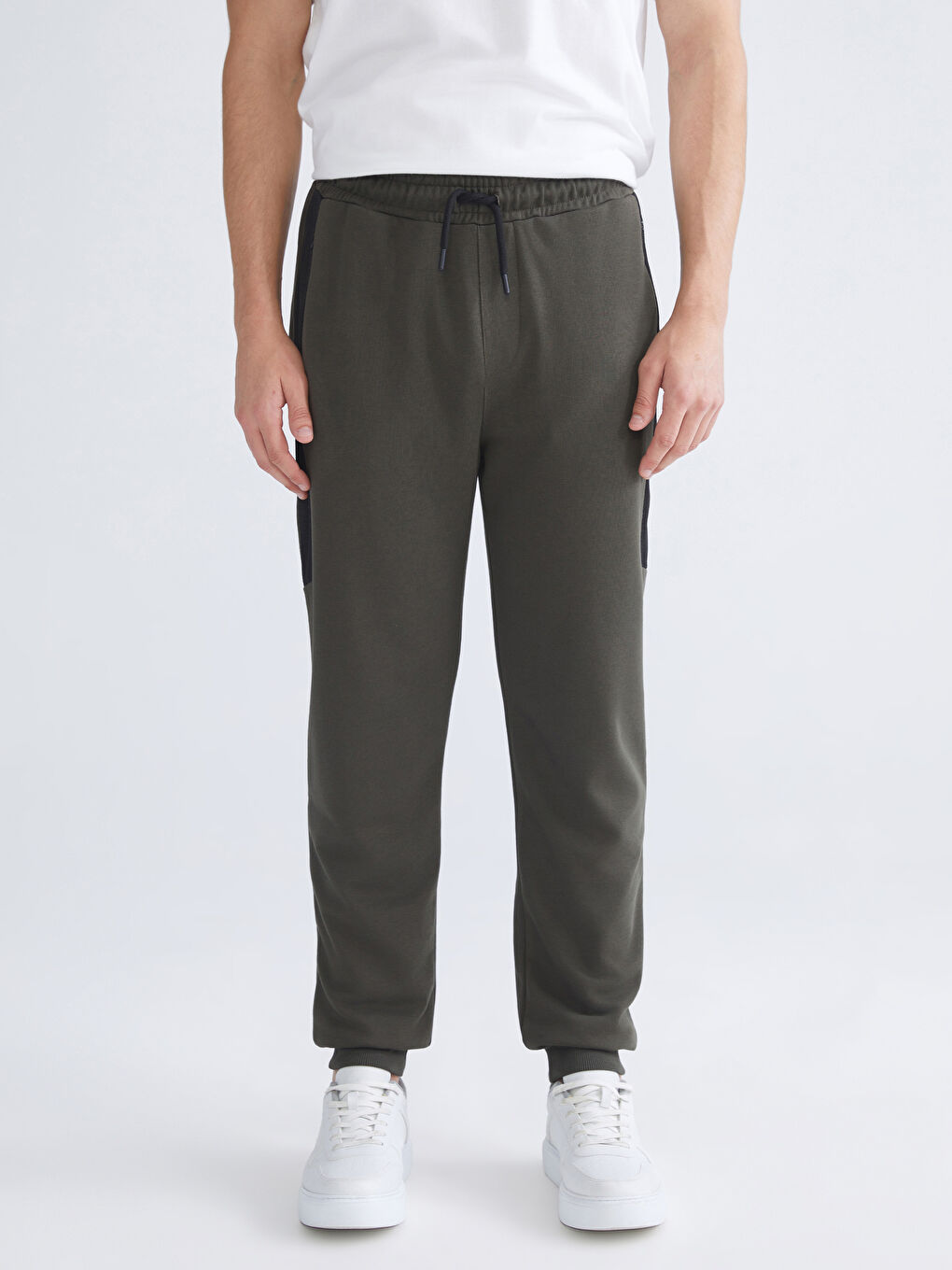 Standard Fit Men's Jogger Sweatpants-1