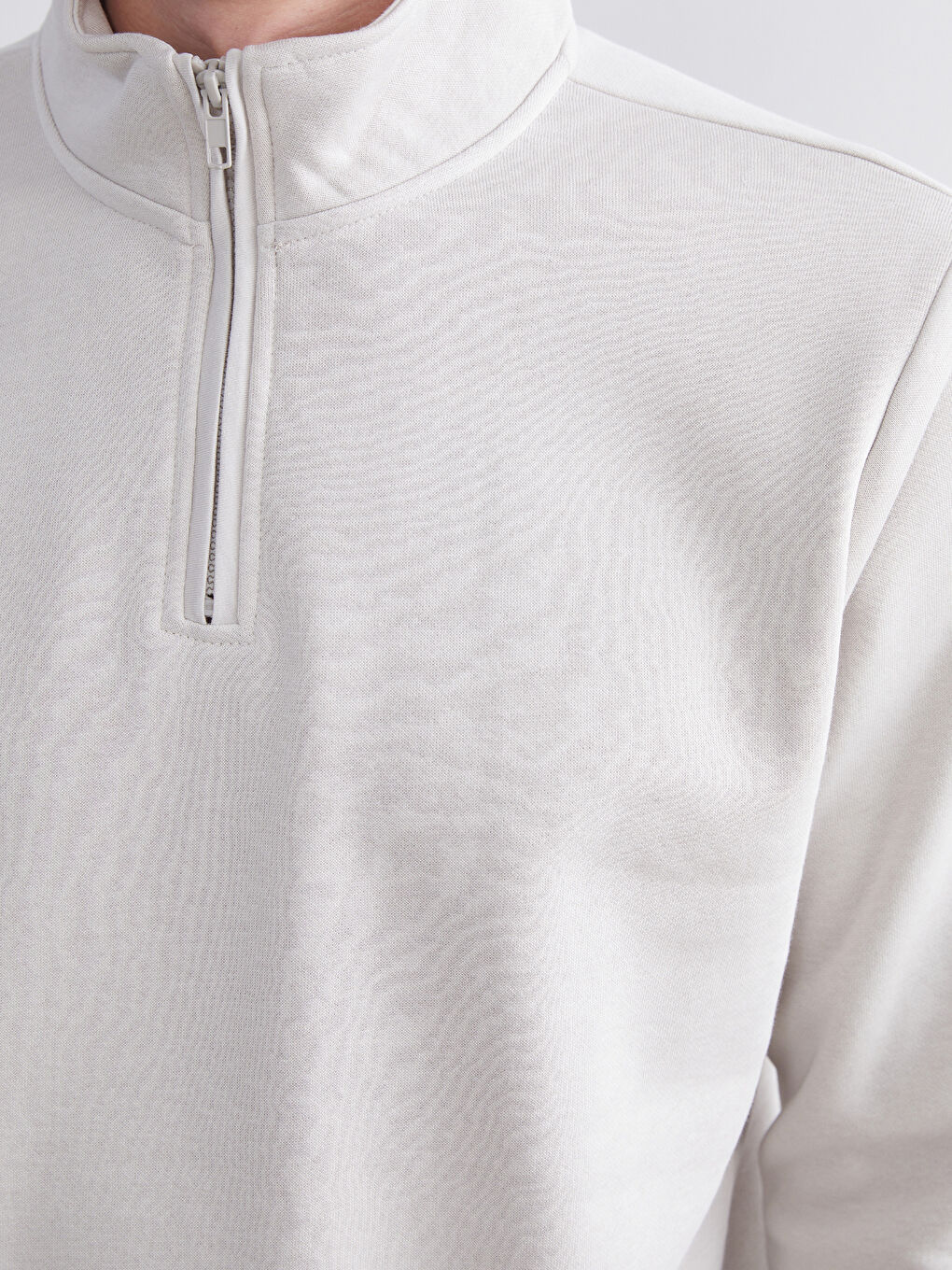 سويت شيرت تخين كم طويل بياقة قمع للرجال-2