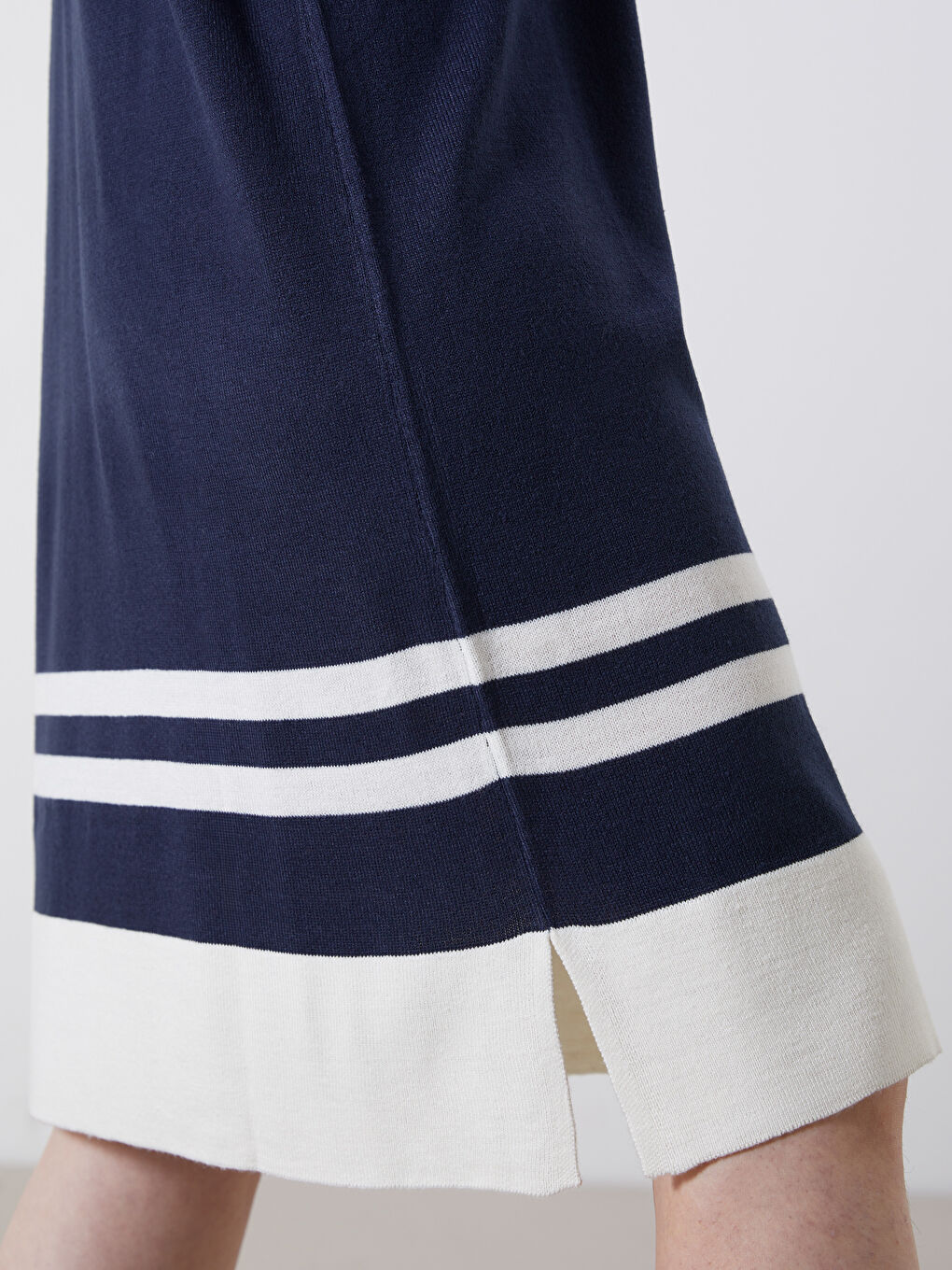 Crew Neck Color Block Knitwear Dress-2