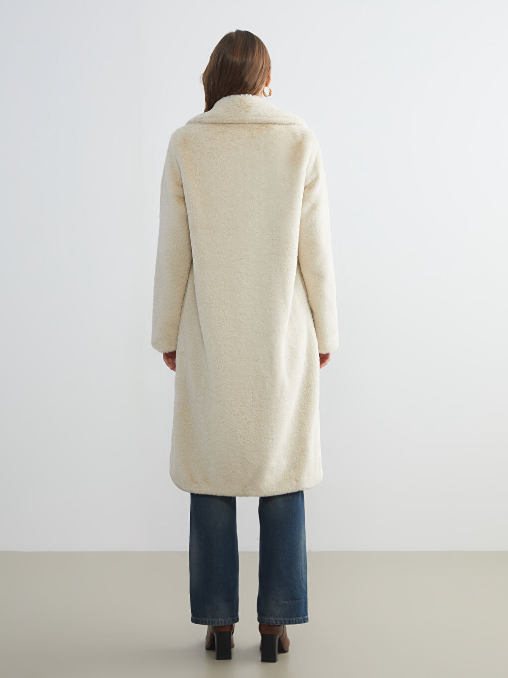 Jacket Neck Women's Fur Overcoat-4