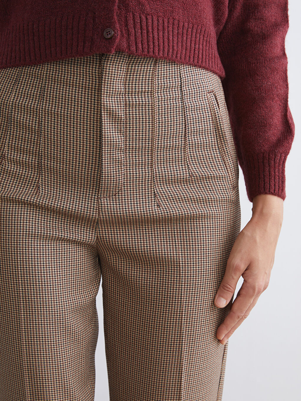 LCW Vision Slim Fit Patterned Carrot Fit Women's Trousers -W58812Z8-LLL