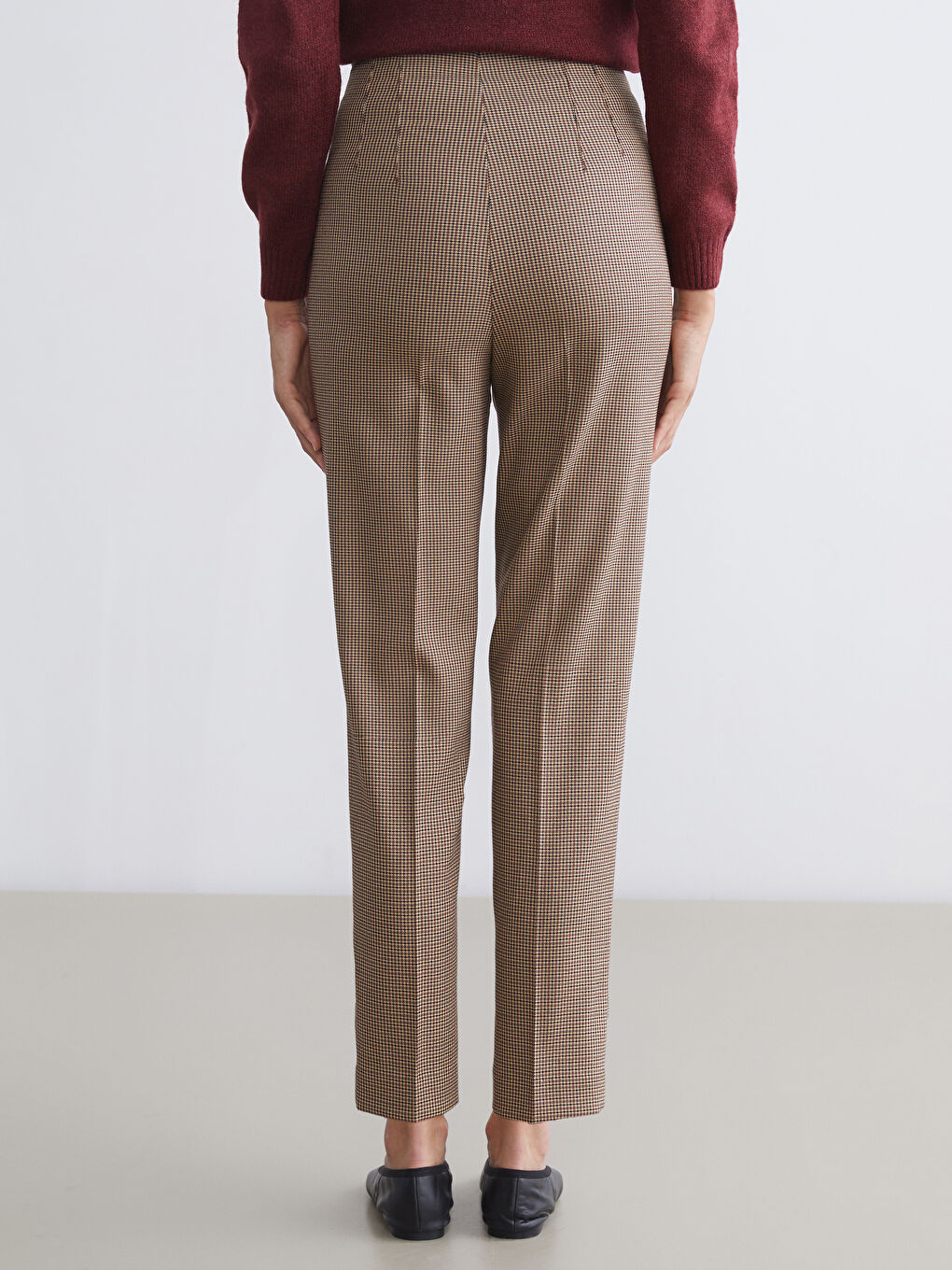 LCW Vision Slim Fit Patterned Carrot Fit Women's Trousers -W58812Z8-LLL
