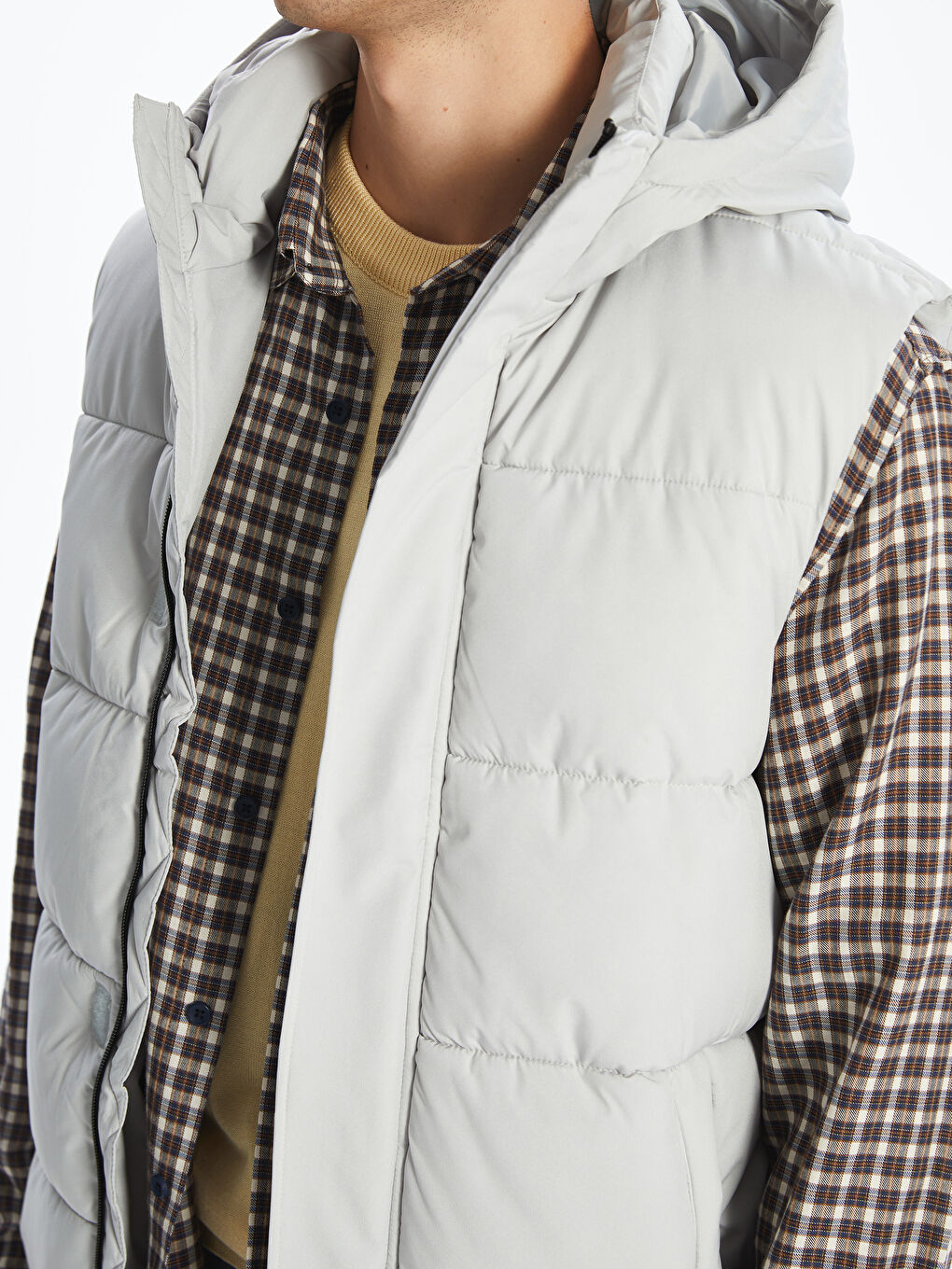 Regular Fit Hooded Men's Puffer Gilet-2