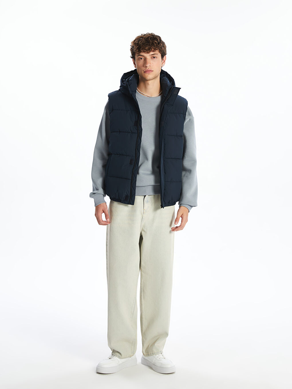 Lacivert Standart Kalıp Kapüşonlu Erkek Şişme Yelek-1