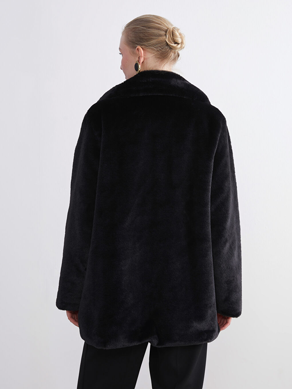 Jacket Neck Women's Fur Overcoat-4