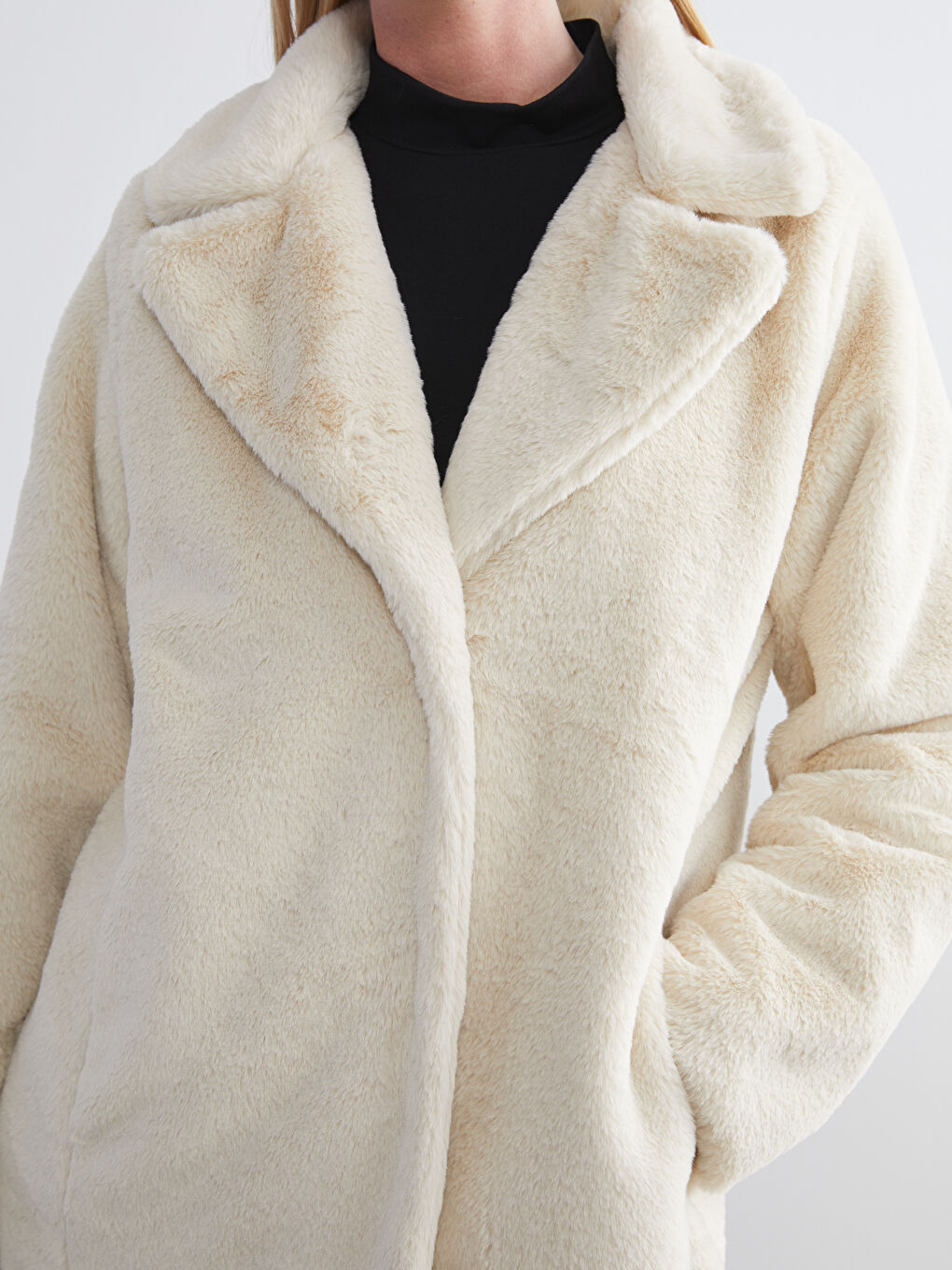 Jacket Neck Women's Fur Overcoat-2