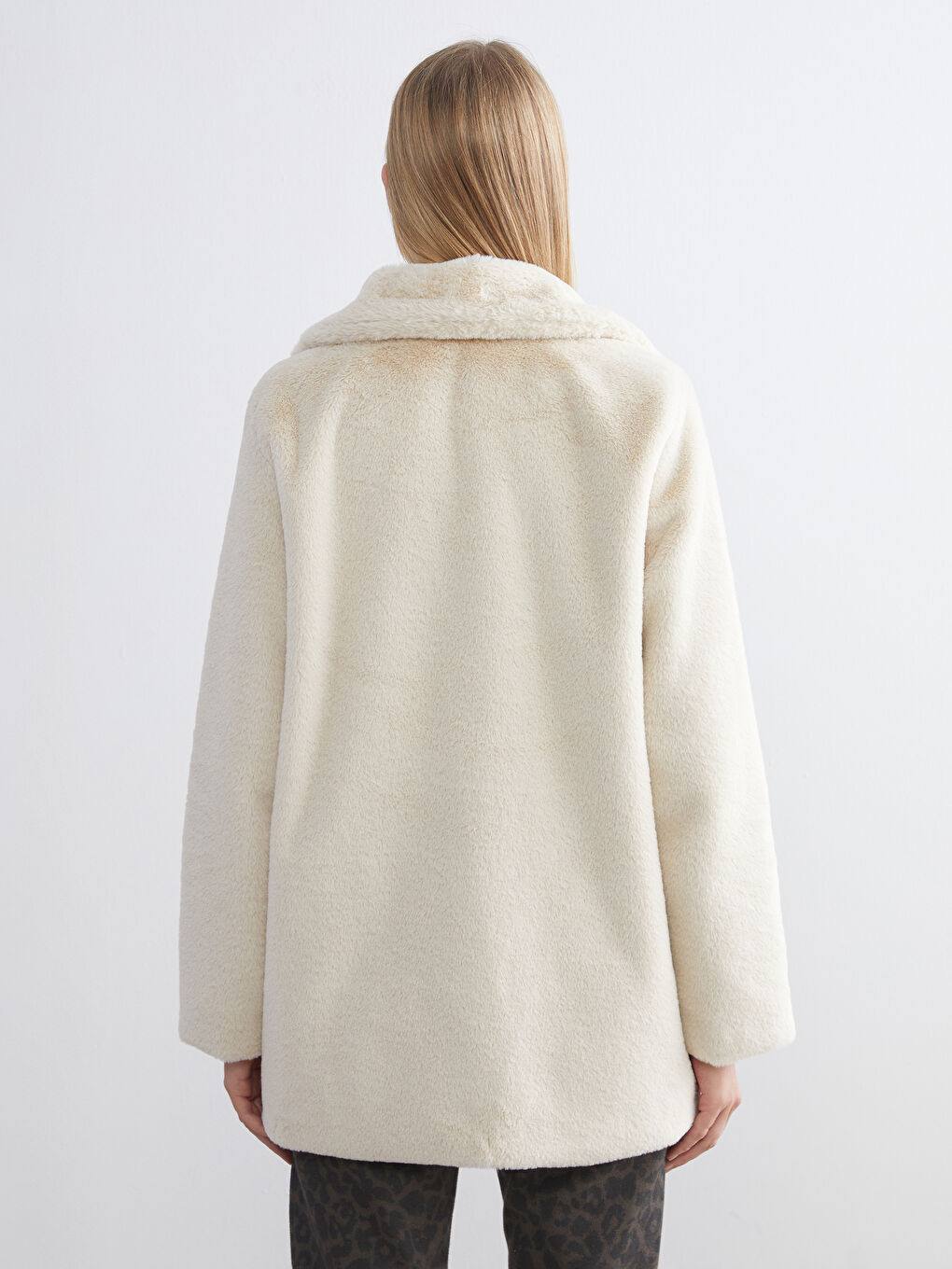 Jacket Neck Women's Fur Overcoat-4