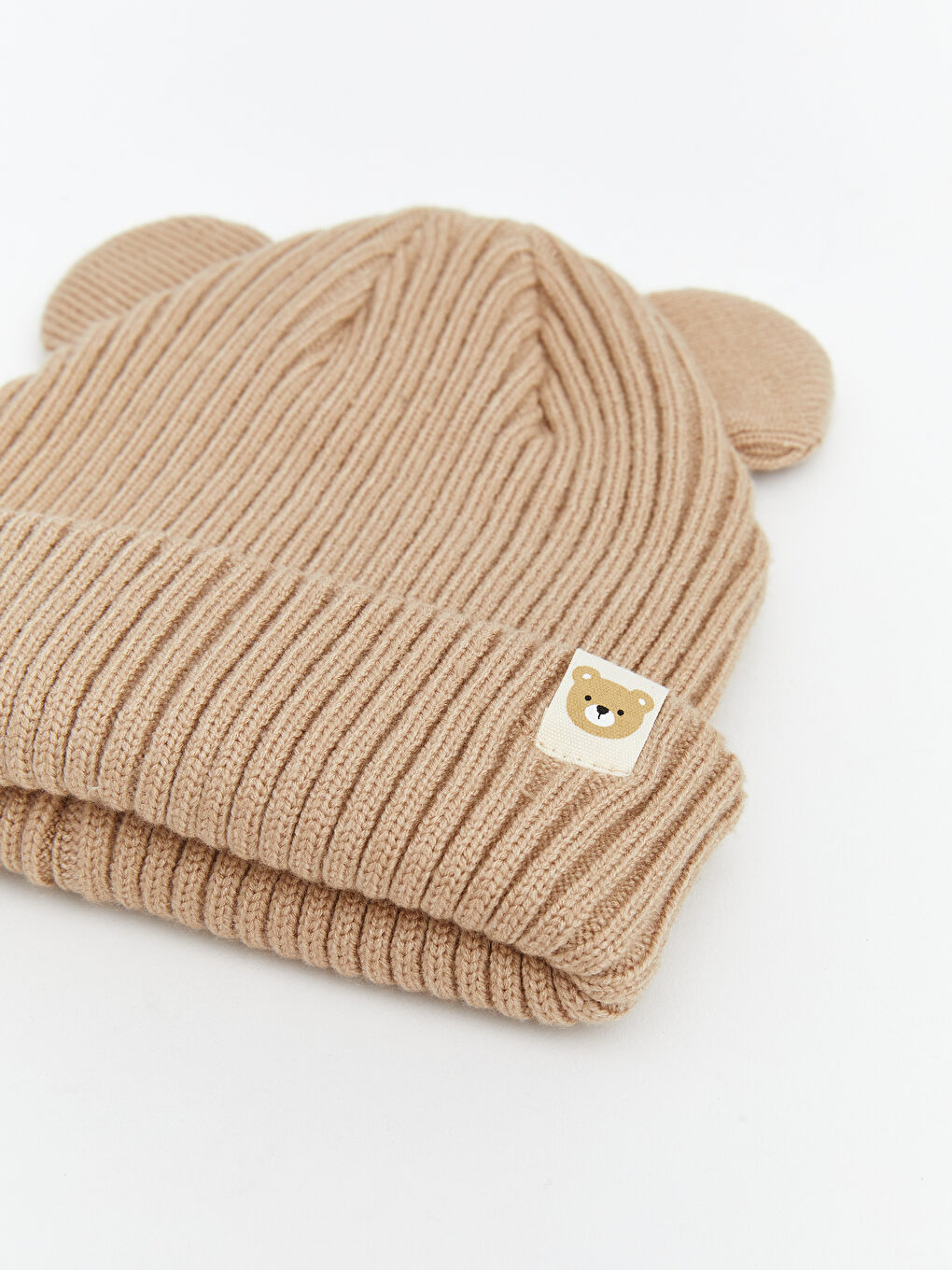 Bej Kulak Detaylı Erkek Bebek Bere-2