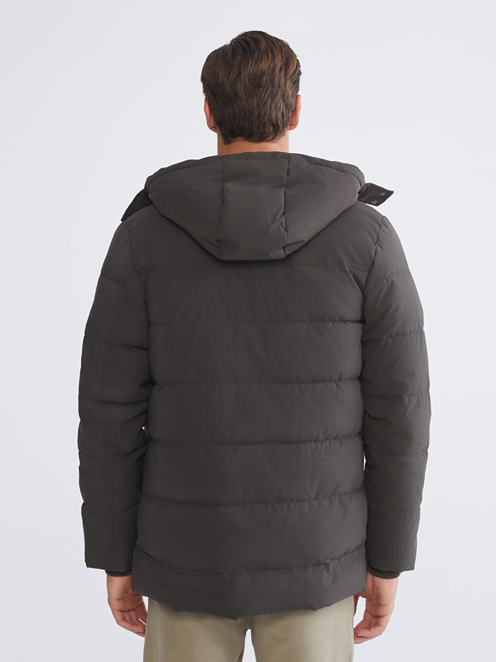 Haki Standart Kalıp Kapüşonlu Erkek Mont-5