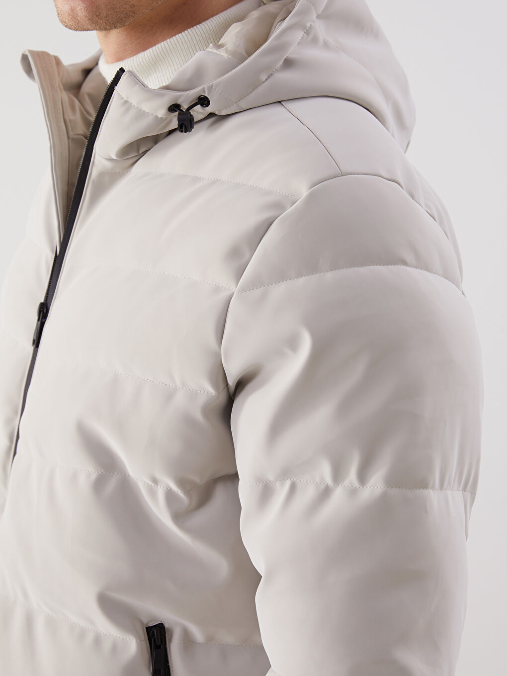 Standard Fit Hooded Men's Puffer Coat-3